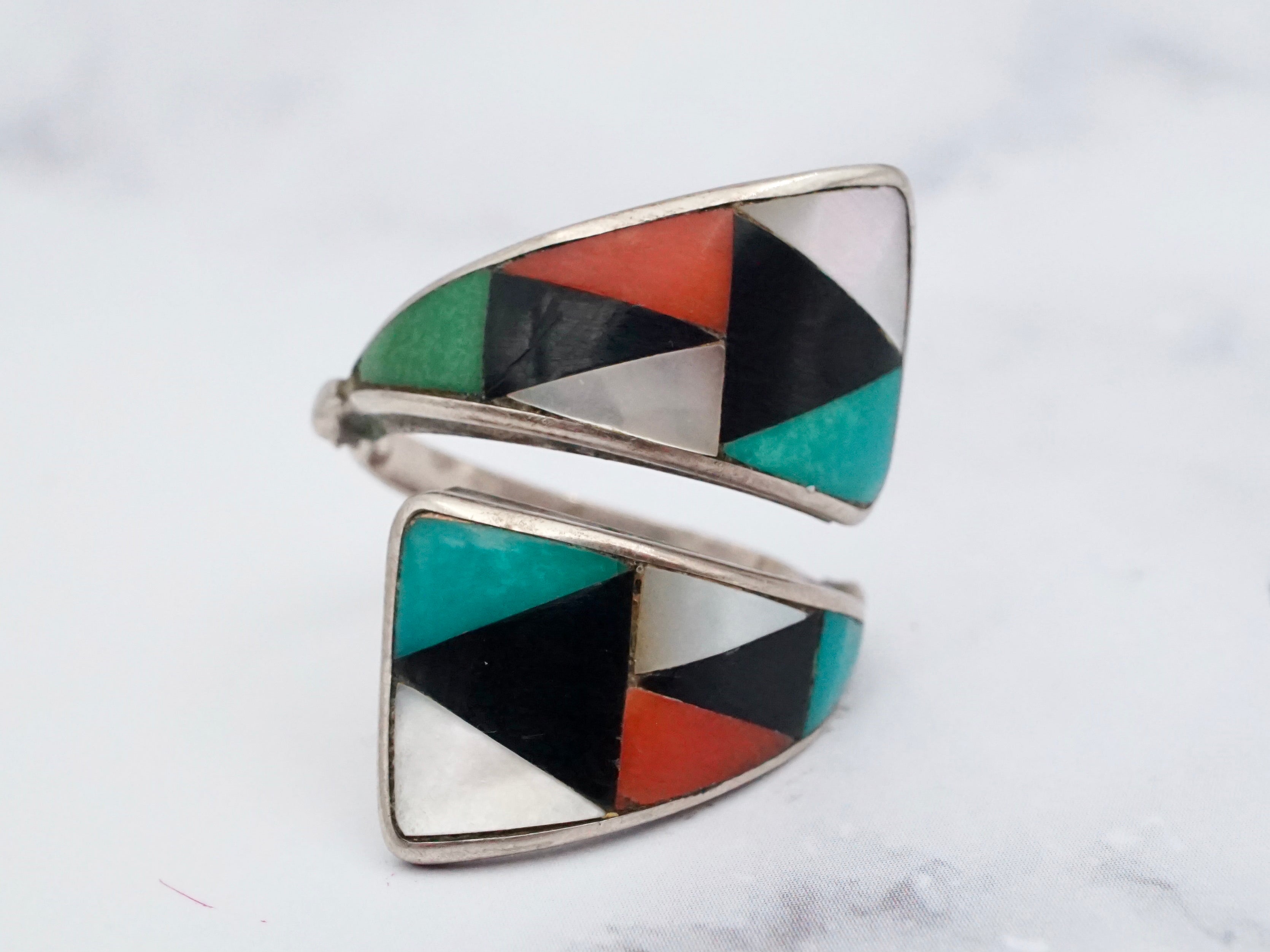 Vintage Zuni stone inlay sterling wrap ring, size 8