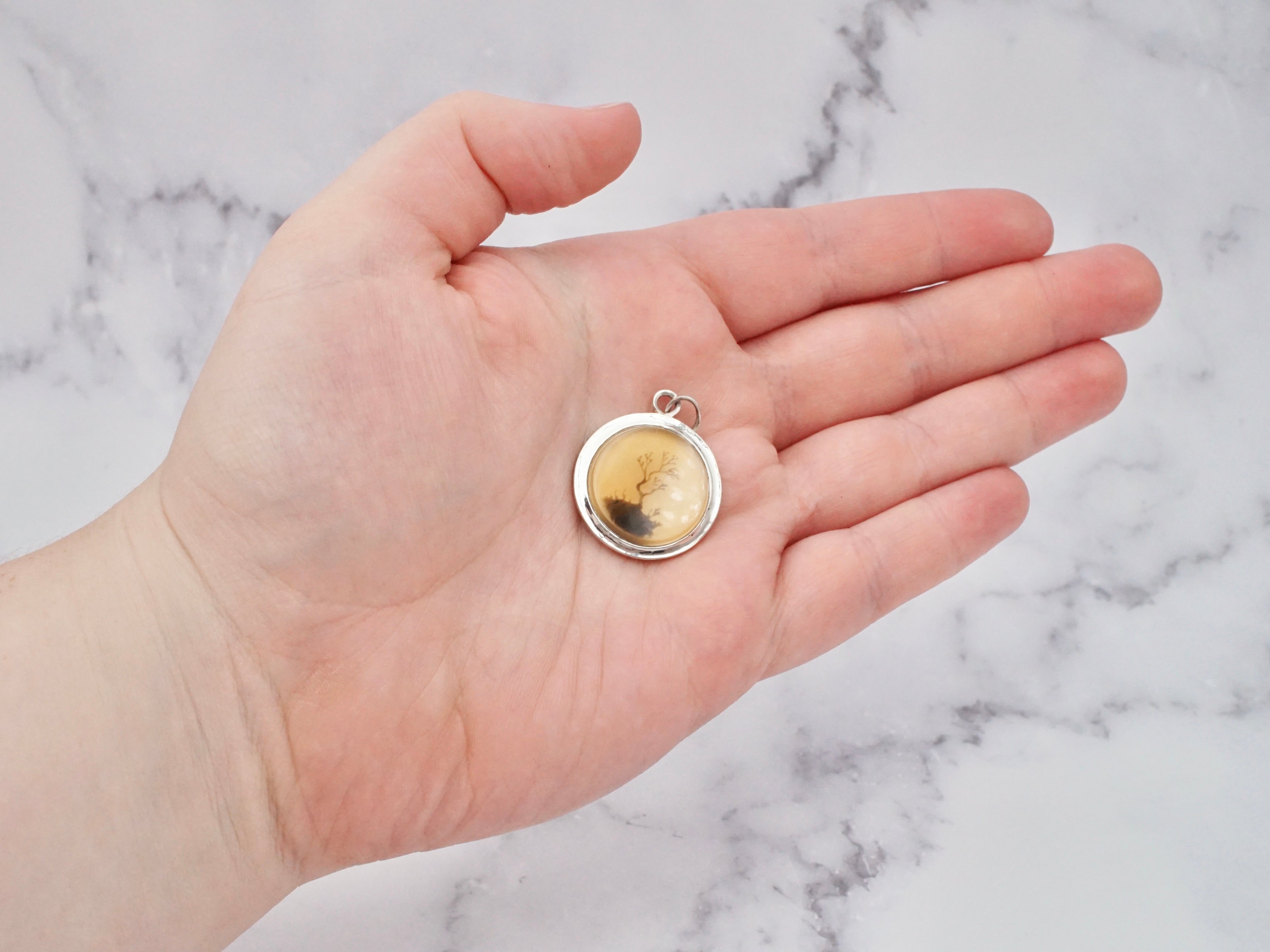 Vintage sterling and dendritic agate pendant