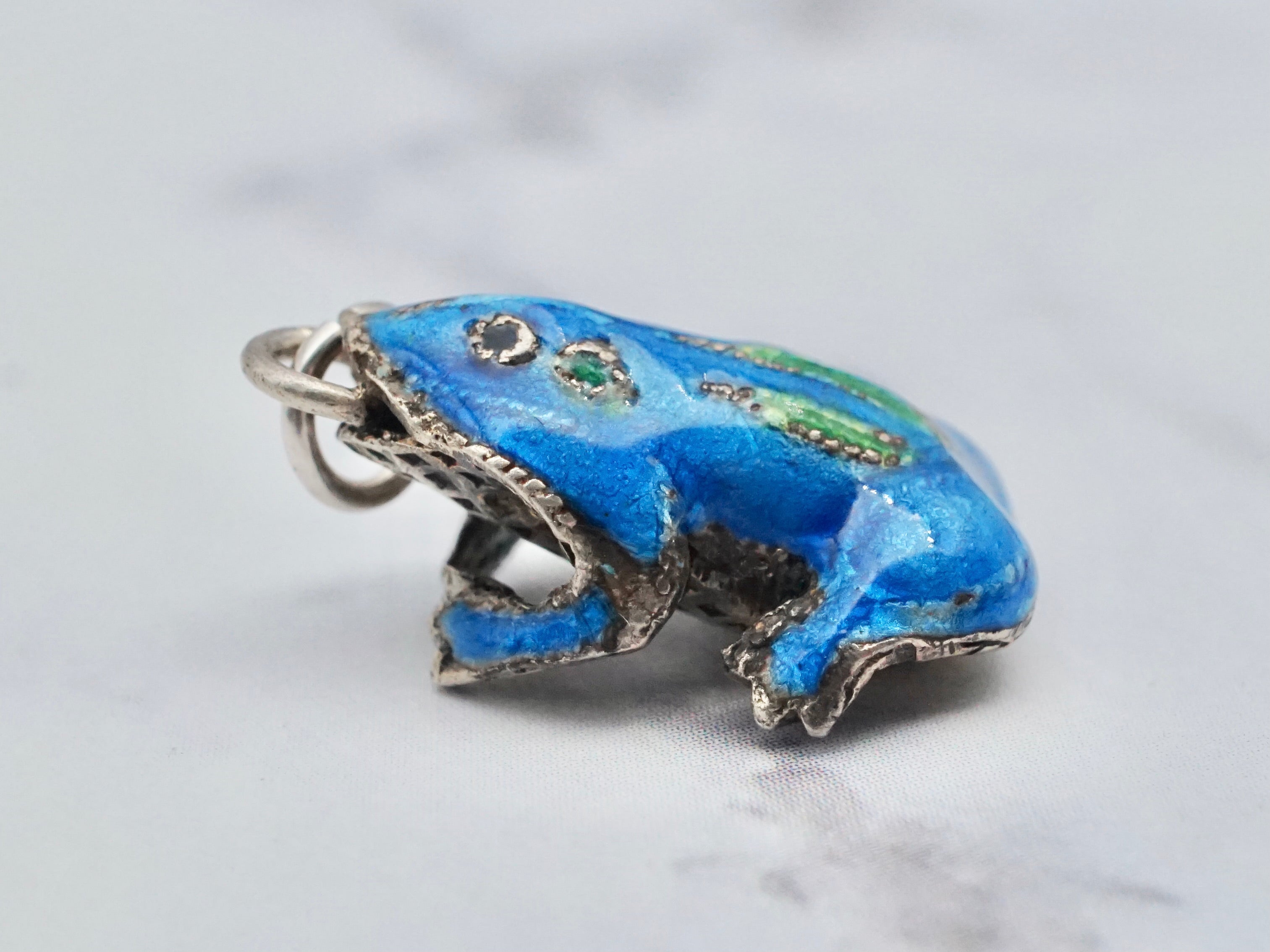 Vintage Chinese sterling & cloisonné enamel frog charm