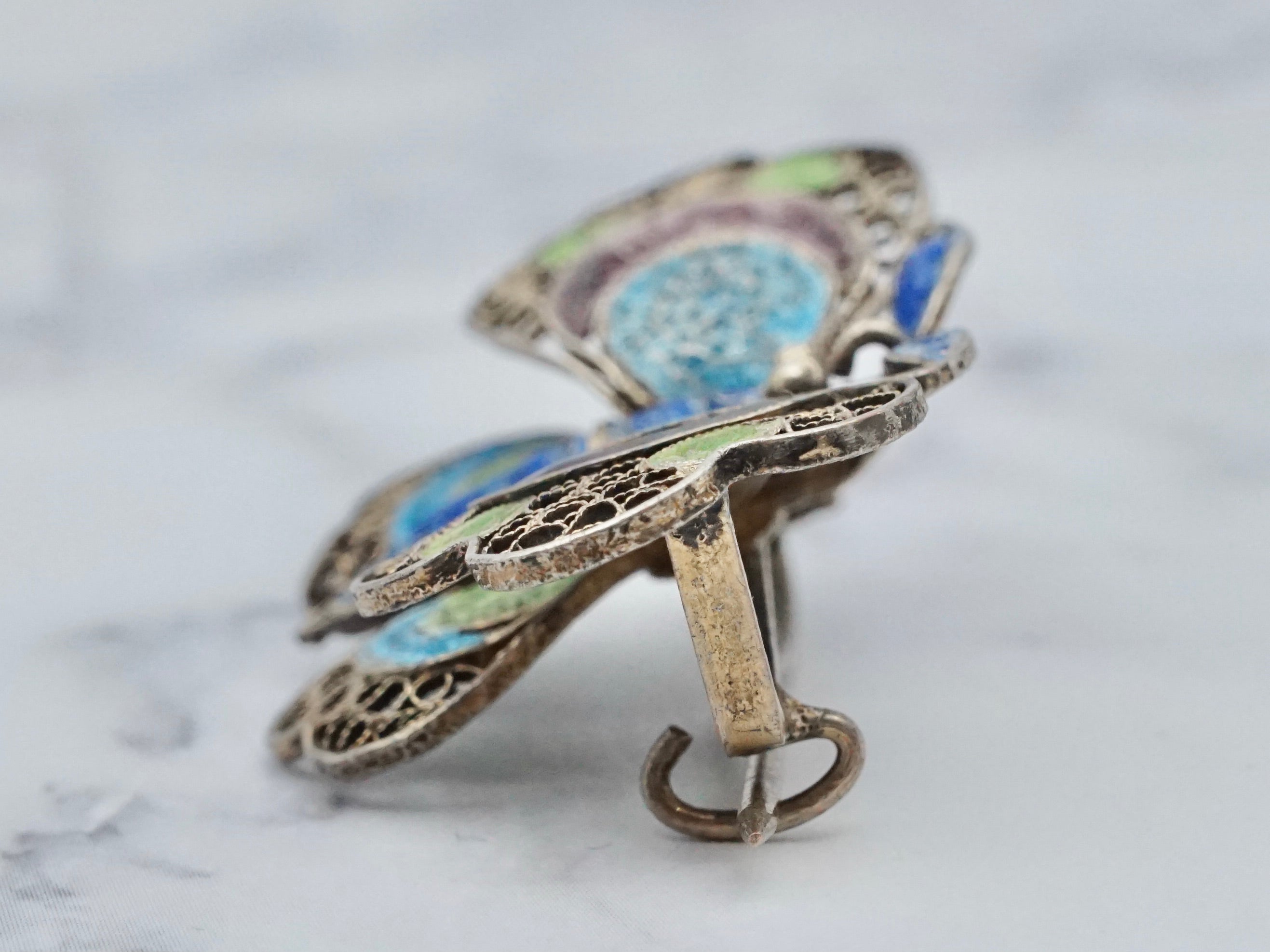 Vintage Italian gilt sterling filigree plique-á-jour enamel butterfly brooch