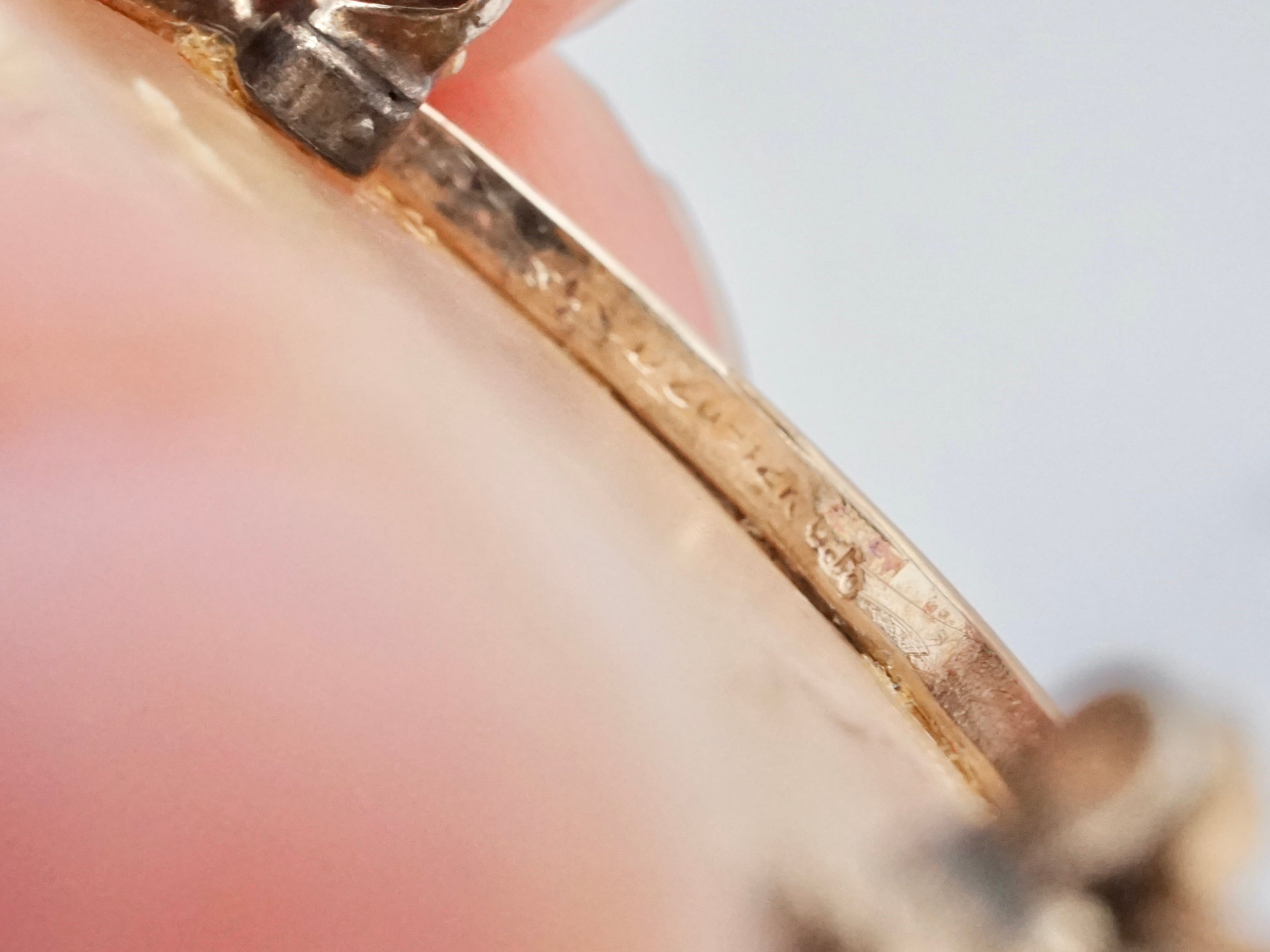 Antique Victorian 12k gold filled yellow dendritic agate brooch