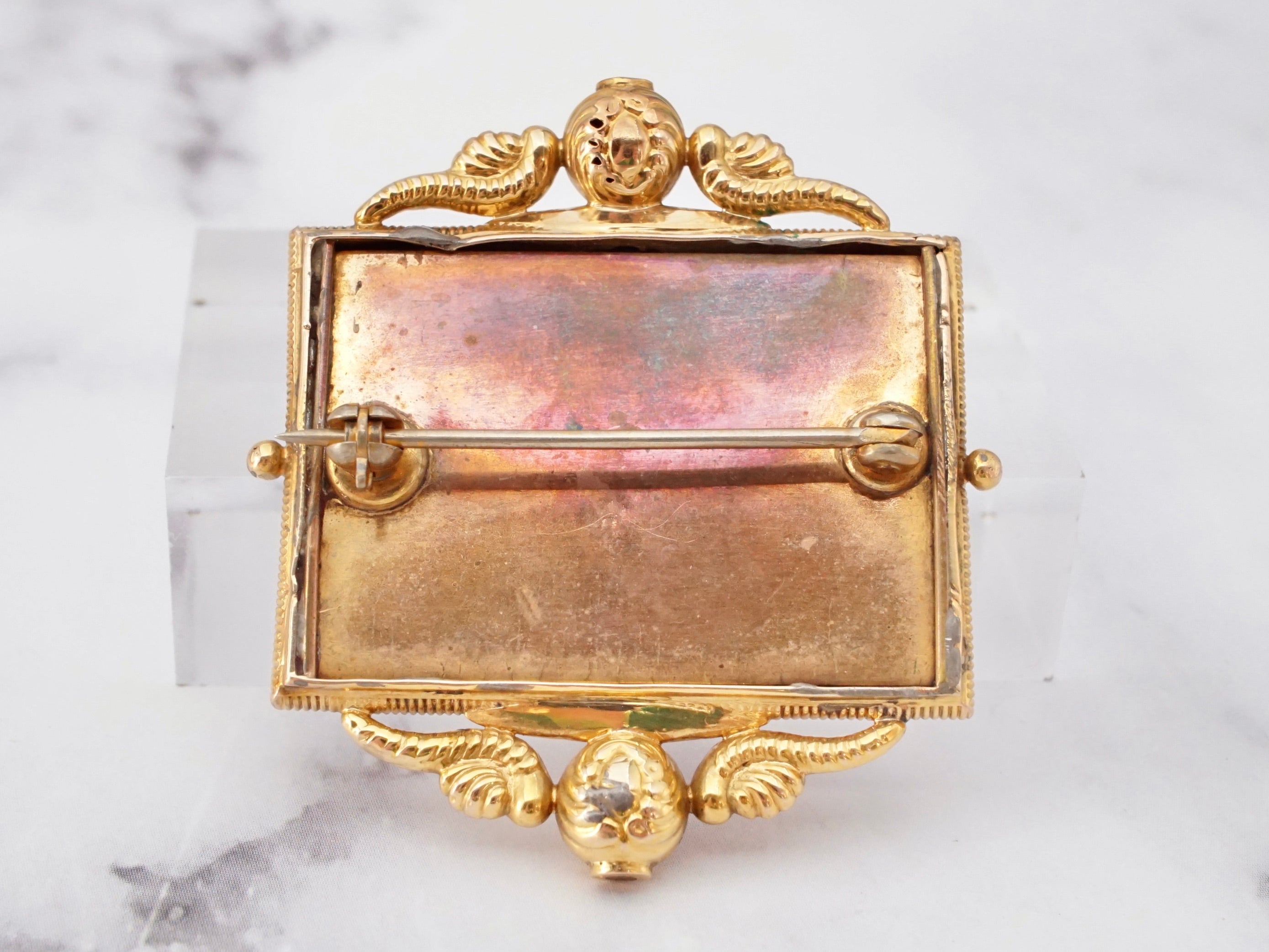 Antique Victorian 10k gold, onyx, and pearl mourning frame brooch