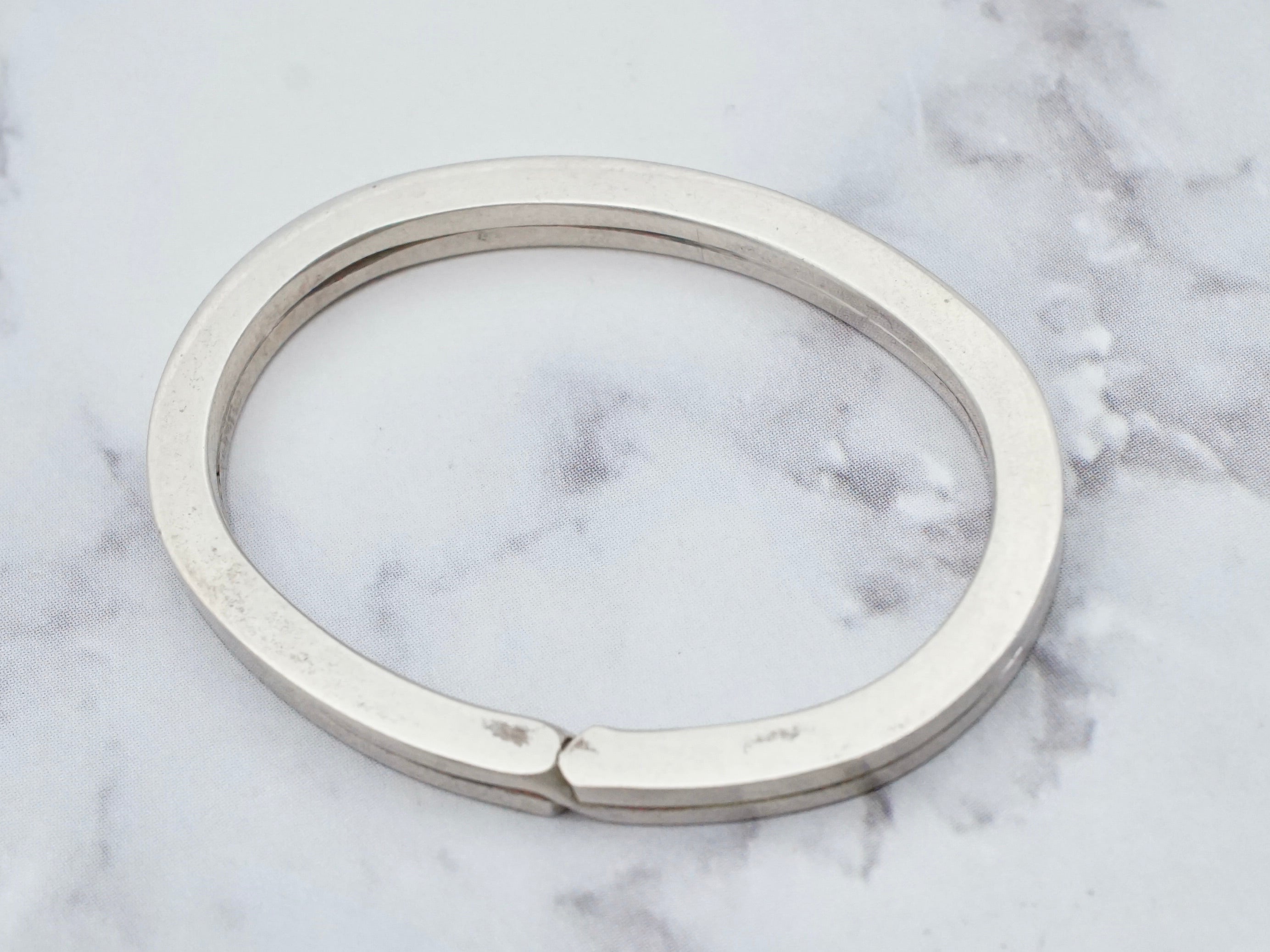 Vintage Tiffany & Co. sterling oval keyring
