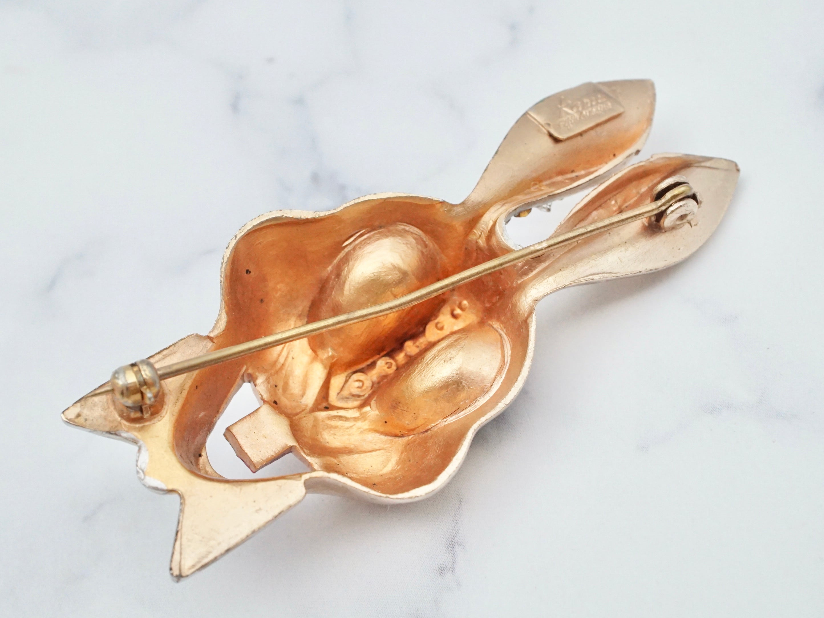 vintage Karu-signed gold-plated rhinestone cartoon rabbit head brooch