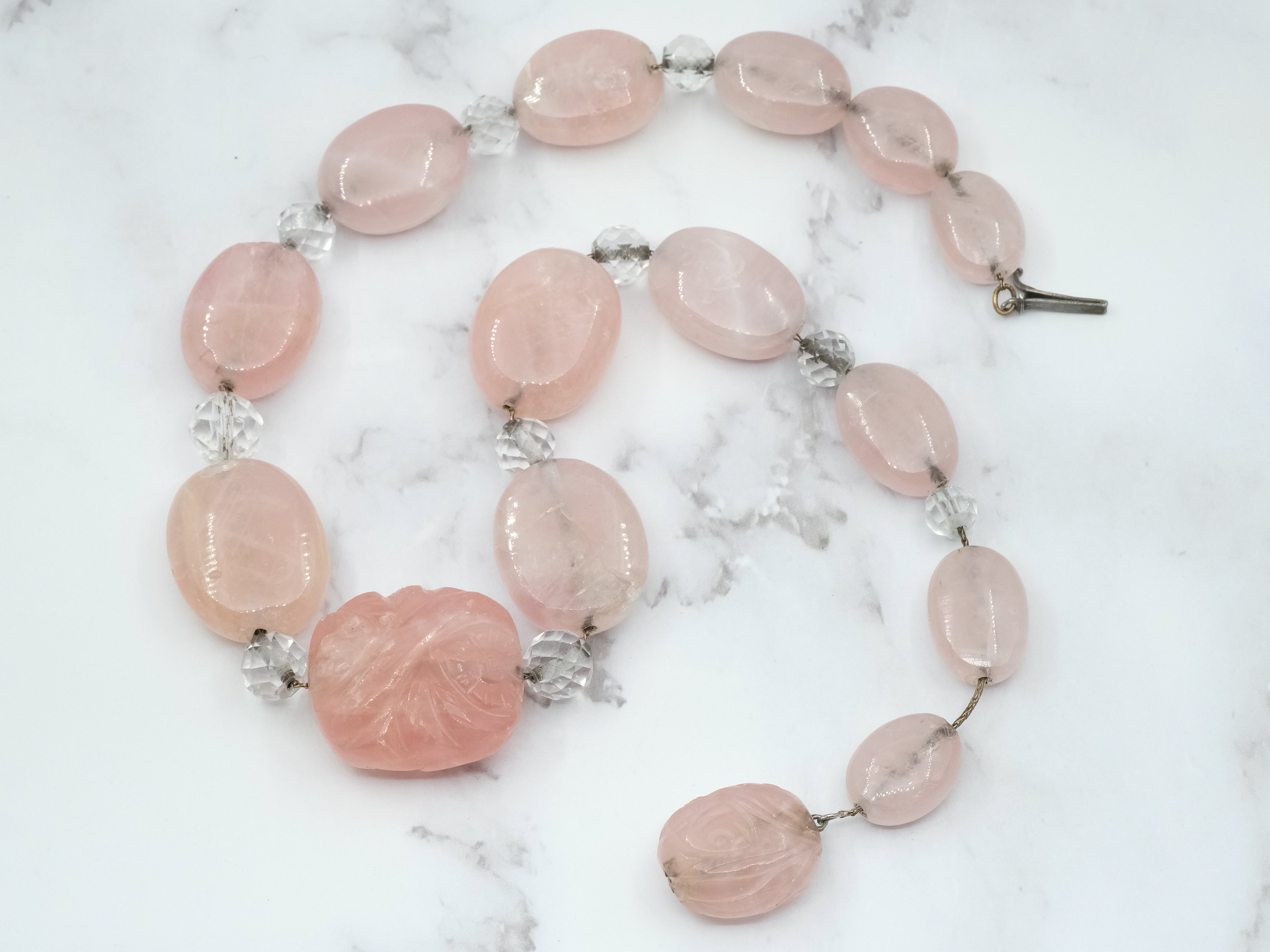Antique Art Deco carved rose quartz and rock crystal beaded necklace