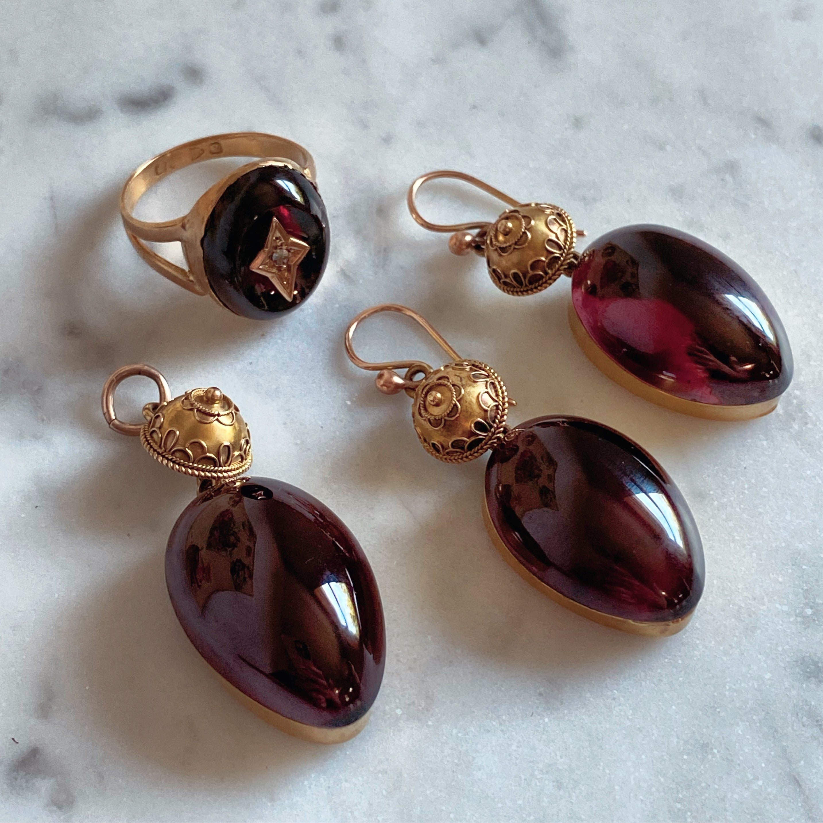Antique Victorian Etruscan Revival 14k gold teardrop garnet drop earrings with locket backs