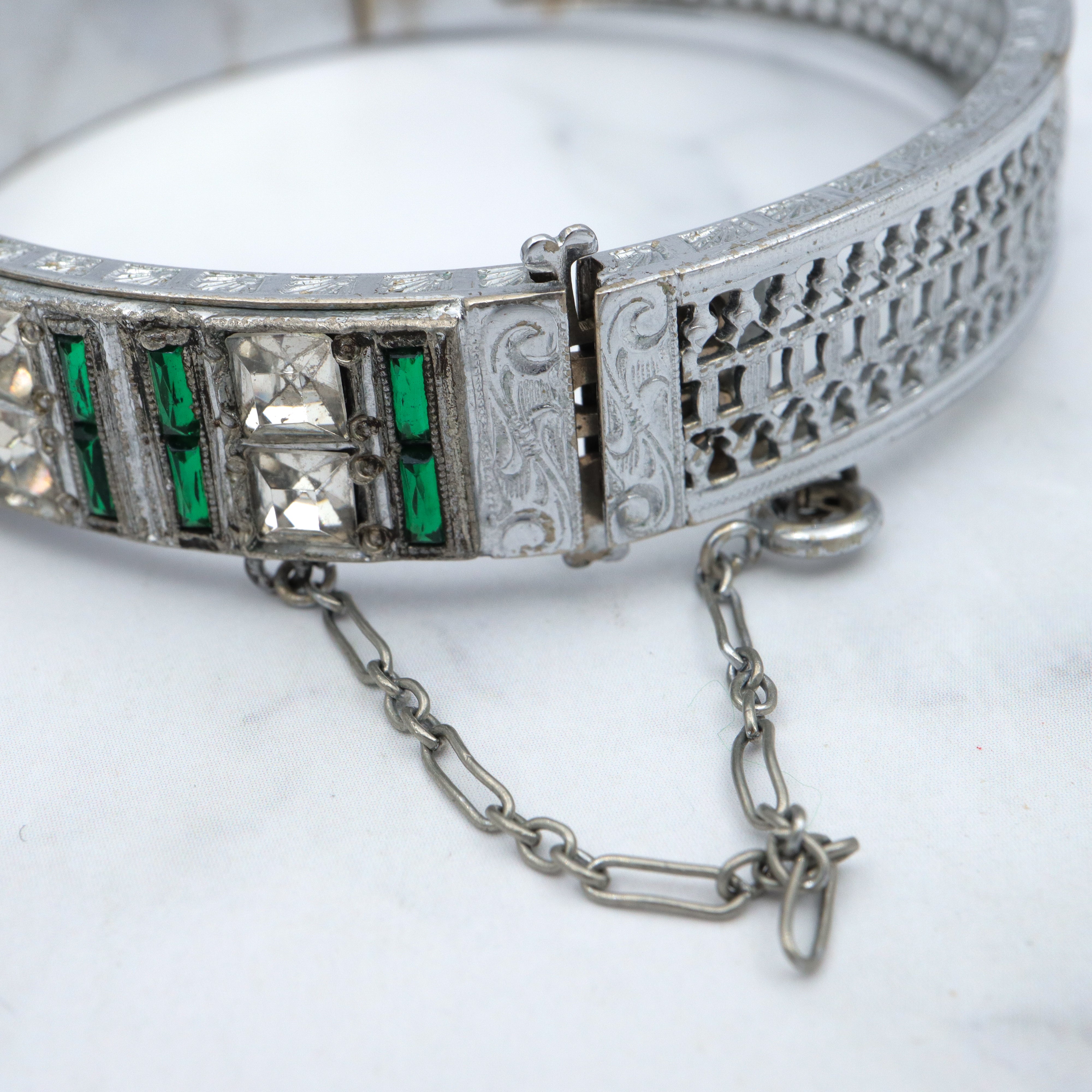 Antique Art Deco Alico rhodium-plated rhinestone hinged bangle