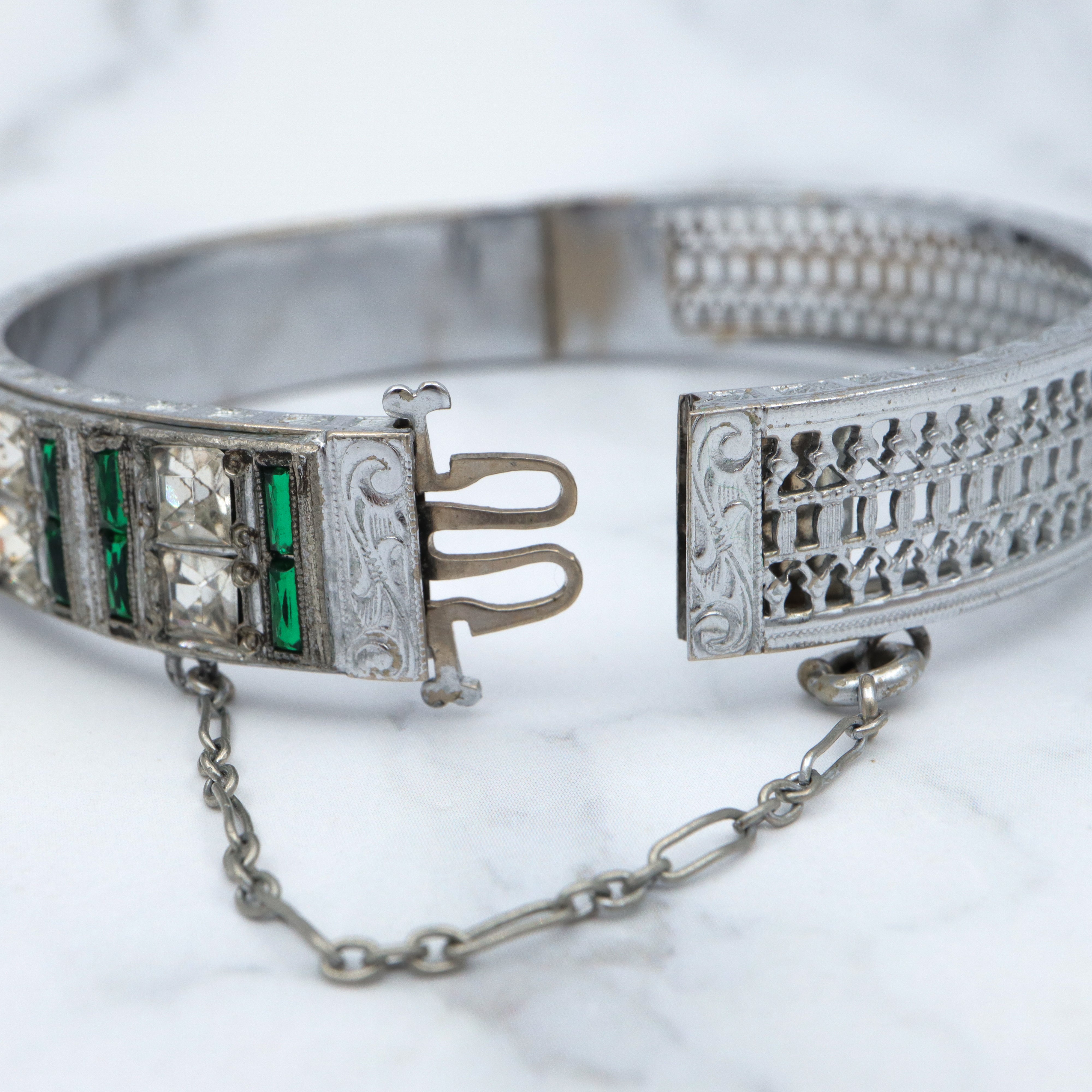 Antique Art Deco Alico rhodium-plated rhinestone hinged bangle