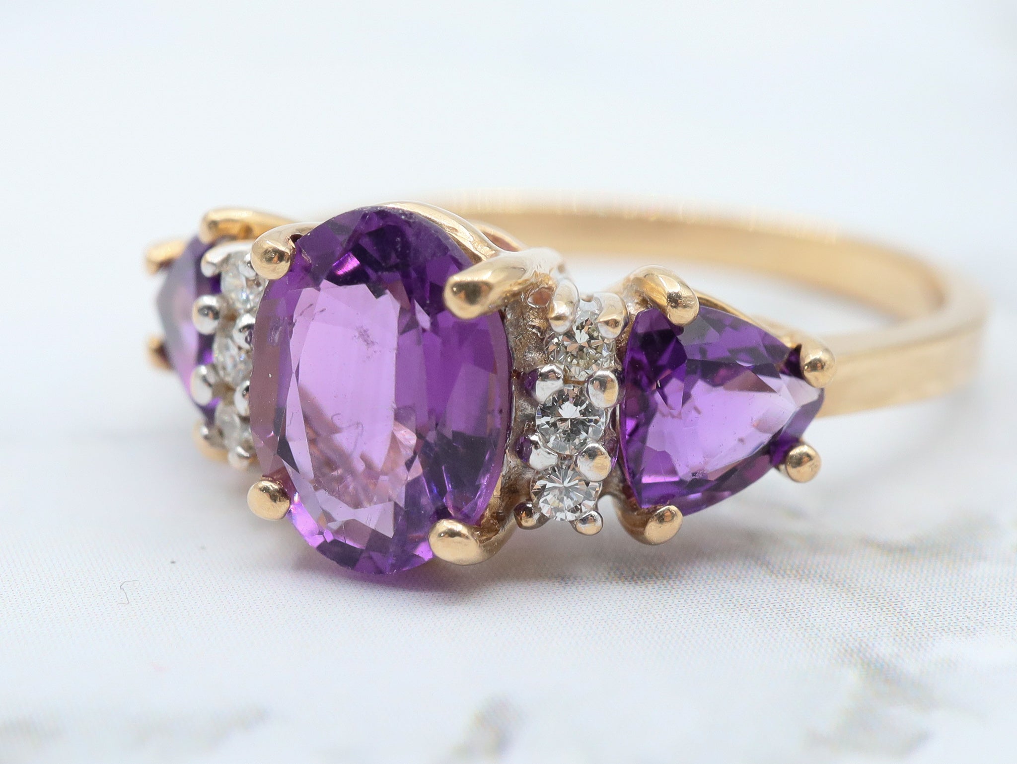 Vintage 14k gold amethyst and diamond cocktail ring size 7