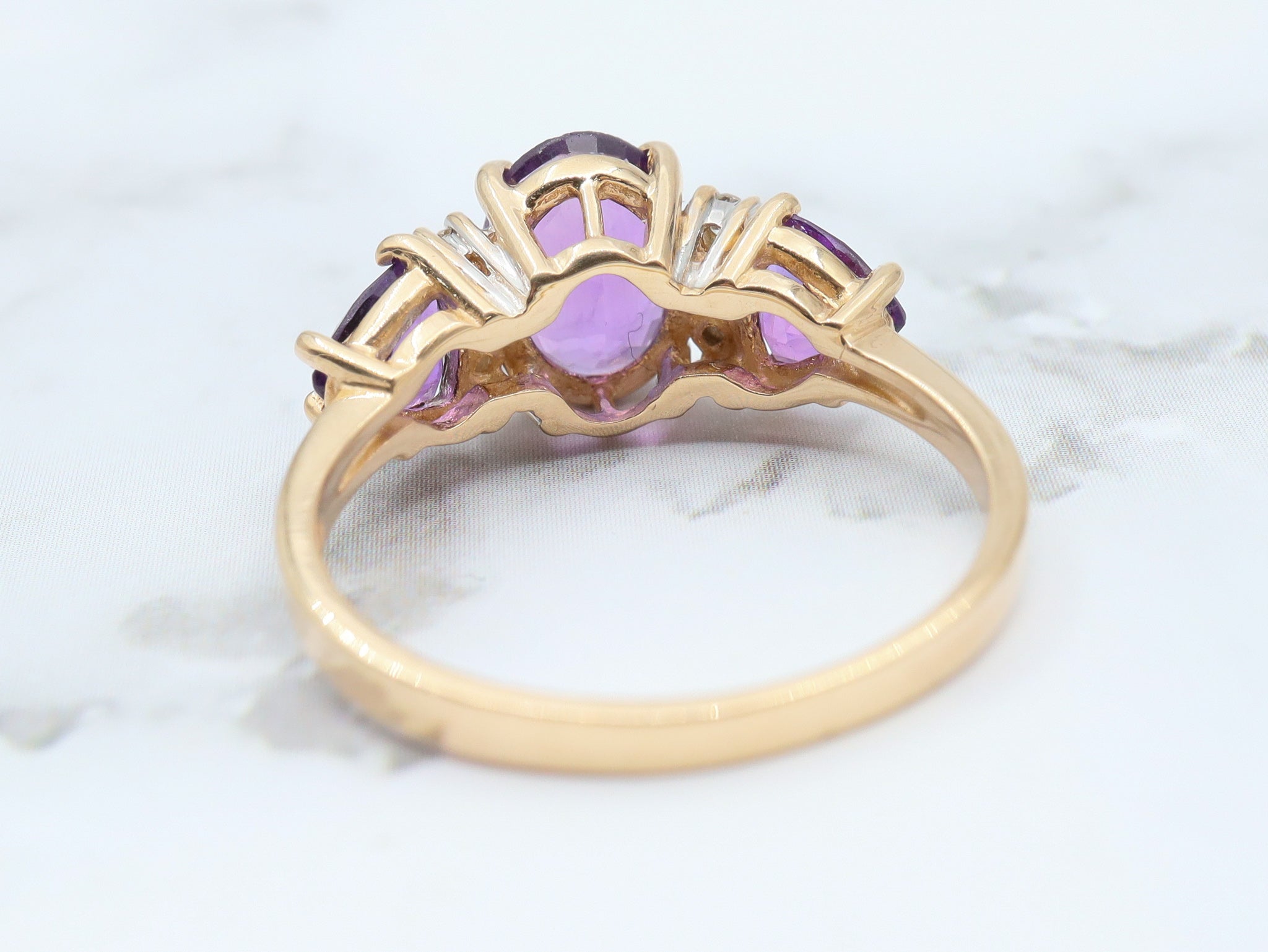 Vintage 14k gold amethyst and diamond cocktail ring size 7