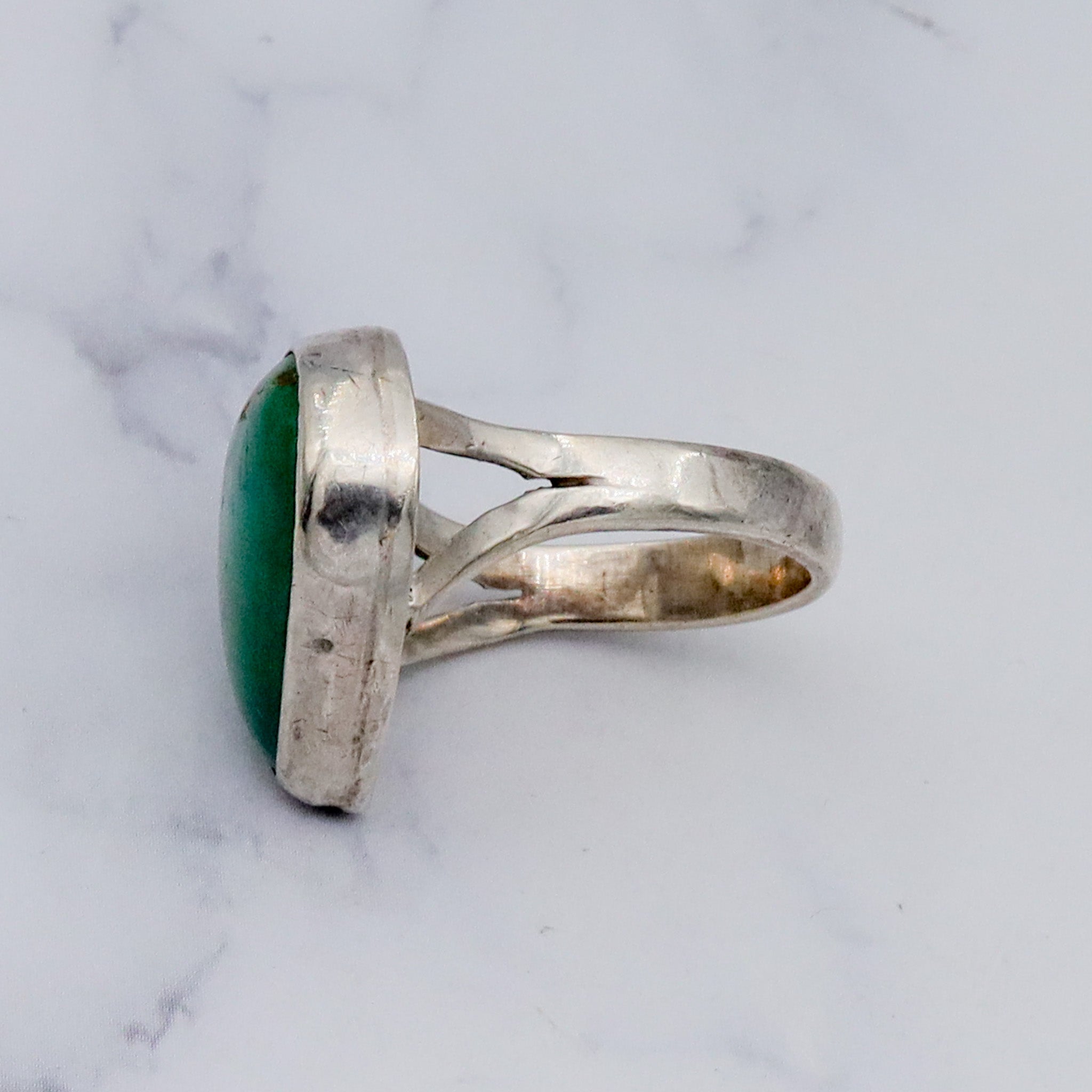 Vintage handmade Native American sterling silver & green turquoise ring, sz 8