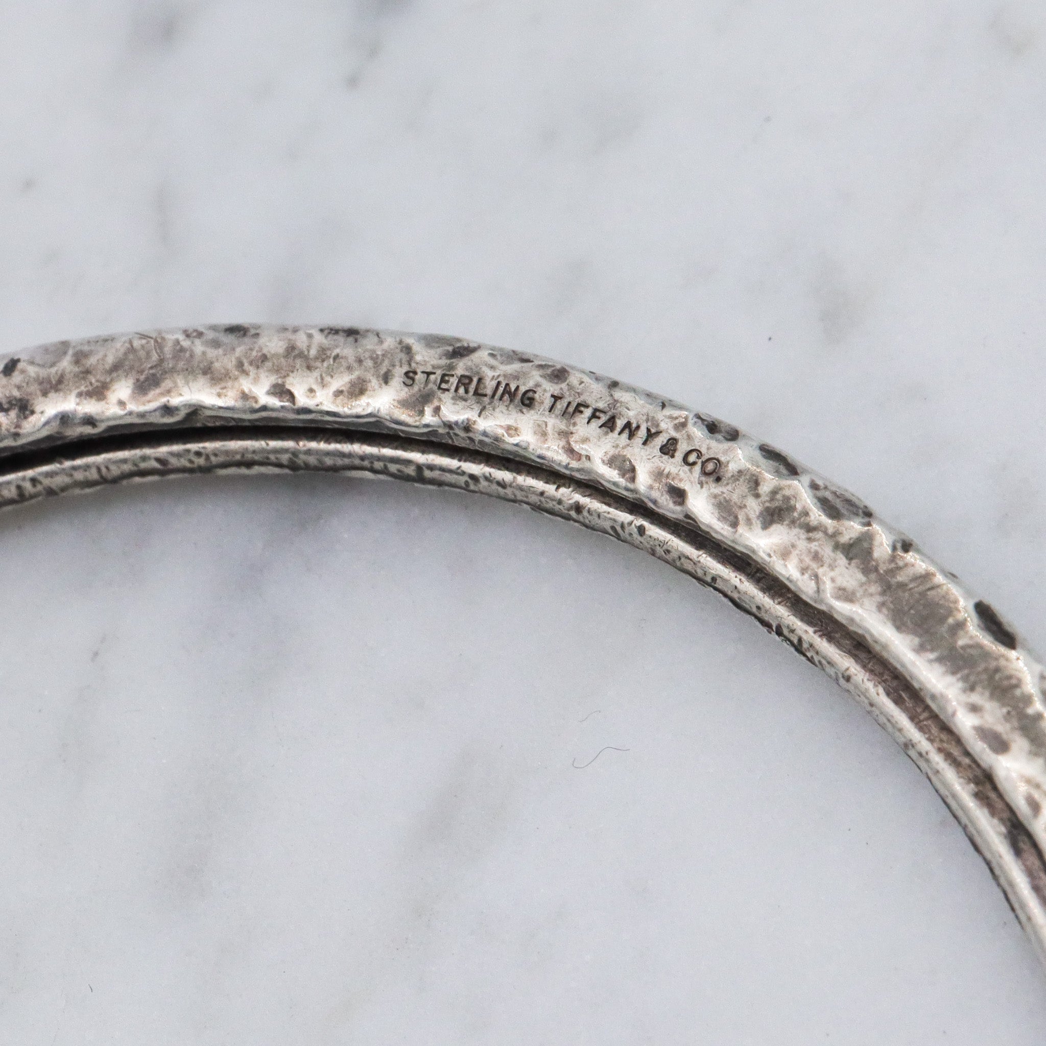 Rare antique Tiffany & Co hand hammered sterling silver split key ring bangle