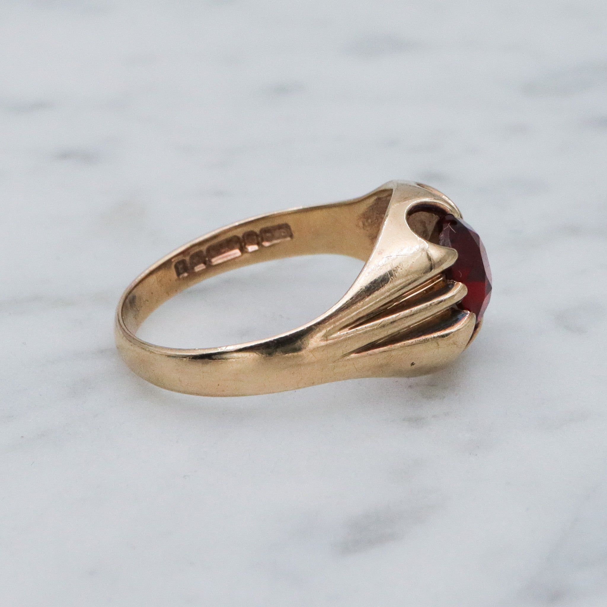 Retro English 9k gold garnet ring, sz 6.5