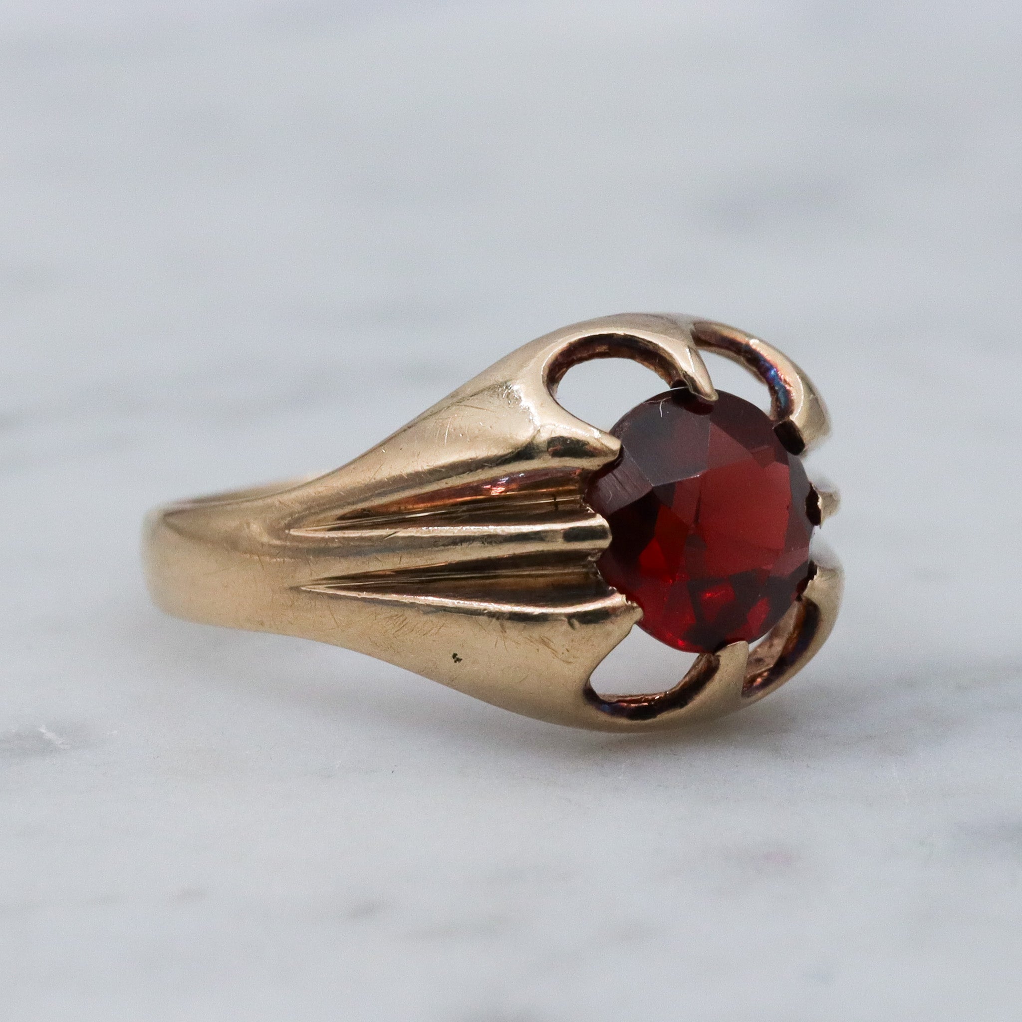 Retro English 9k gold garnet ring, sz 6.5