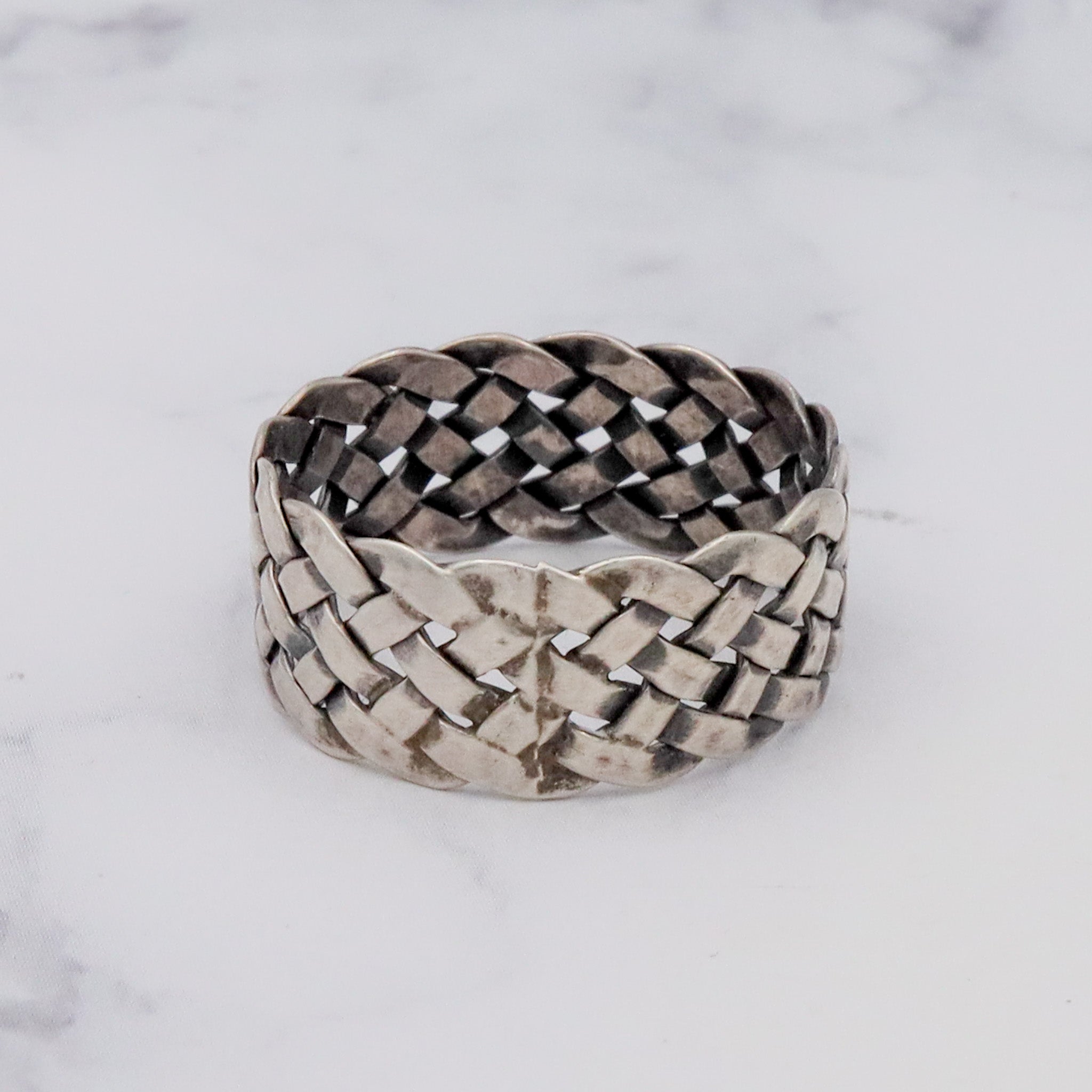 Vintage sterling basket weave band, sz 7.5