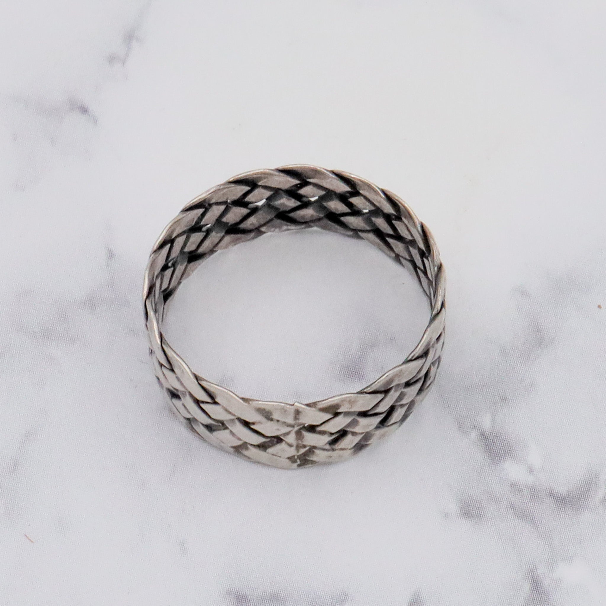 Vintage sterling basket weave band, sz 7.5