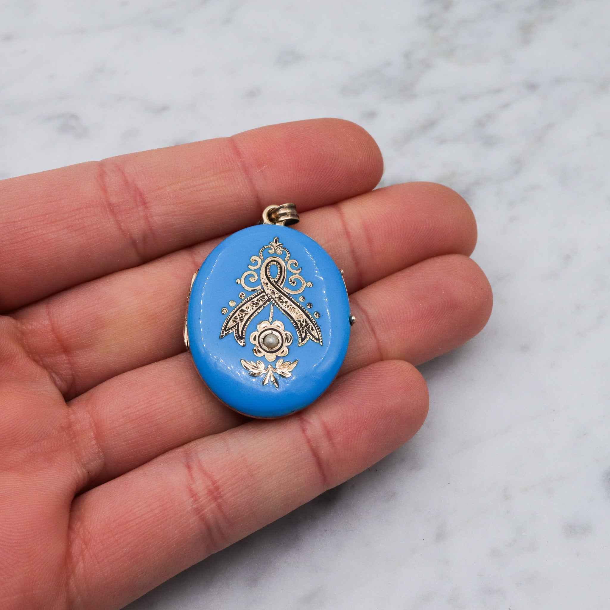 Antique Victorian 14k gold blue & black enamel locket pendant with split pearls