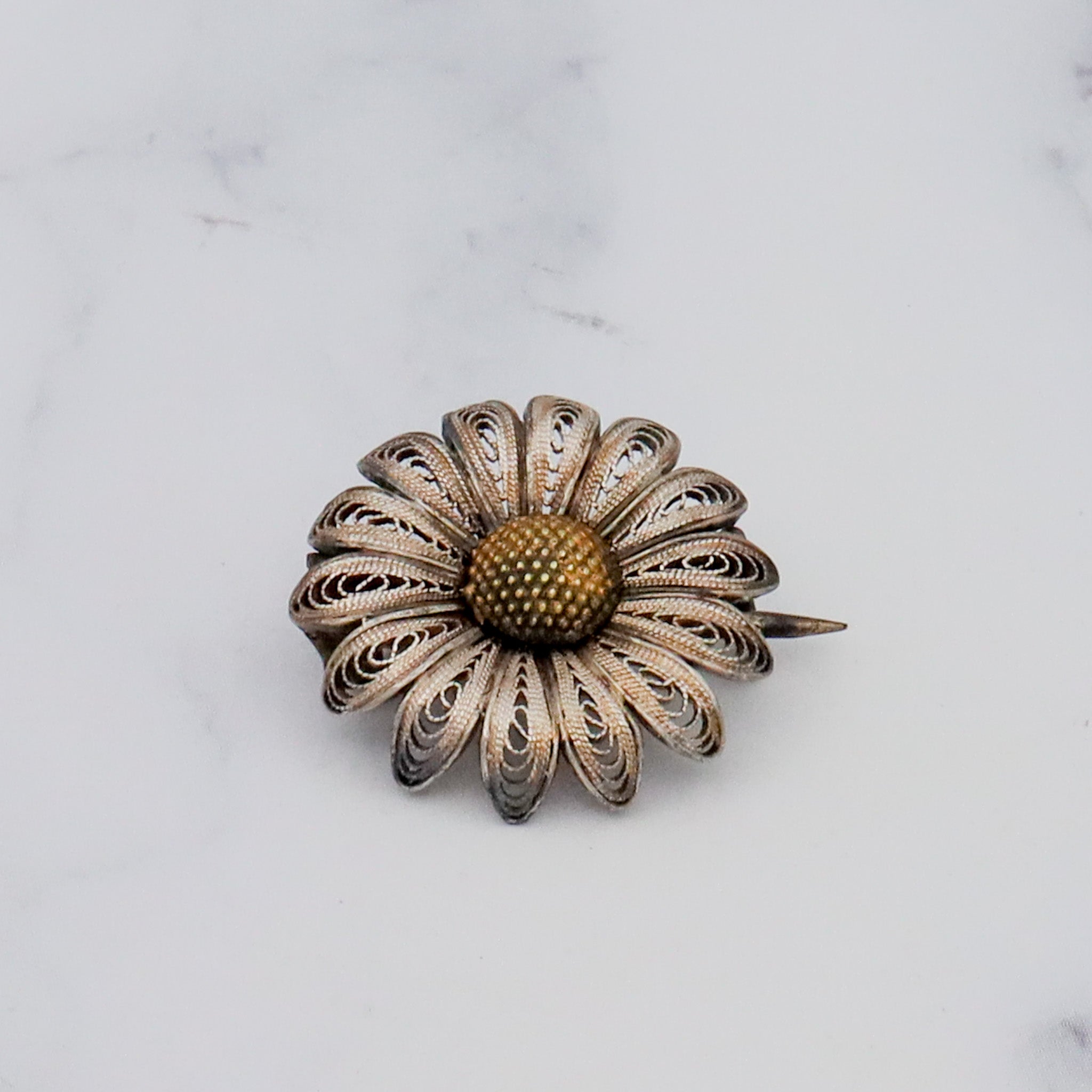 Antique Victorian sterling silver filigree daisy brooch
