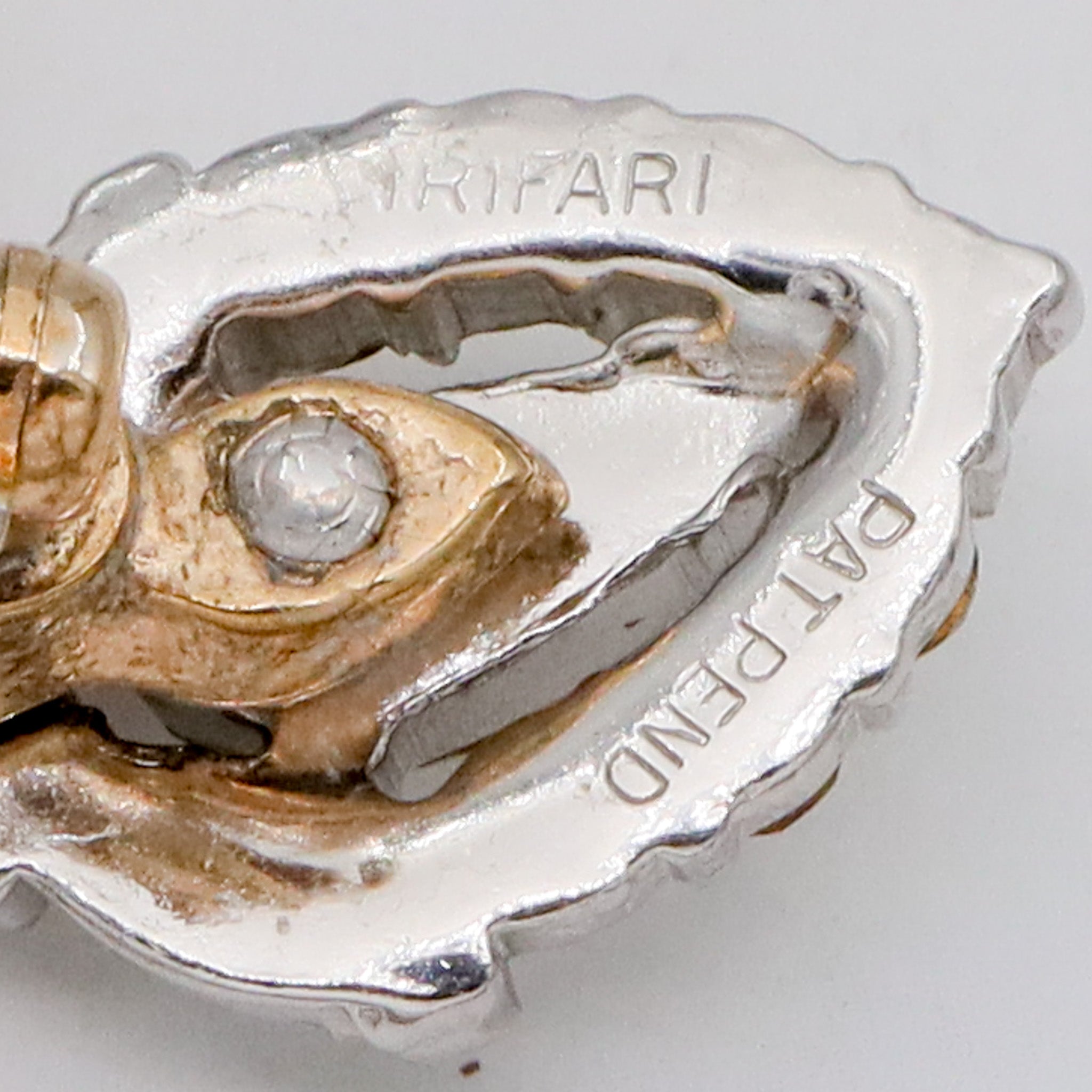 Antique Art Deco Alfred Phillipe Trifari gold-plated & rhinestone floral bouquet basket brooch