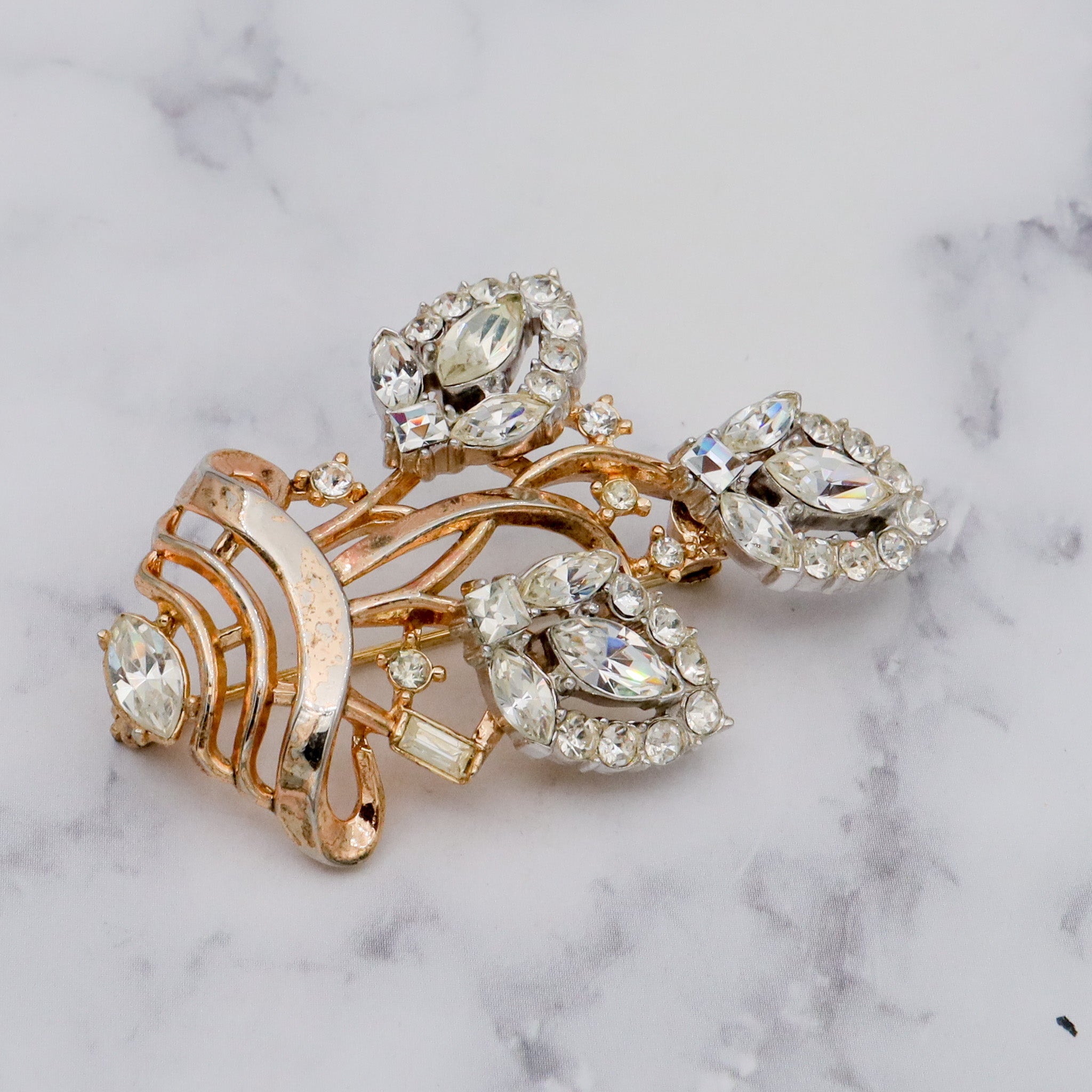 Antique Art Deco Alfred Phillipe Trifari gold-plated & rhinestone floral bouquet basket brooch