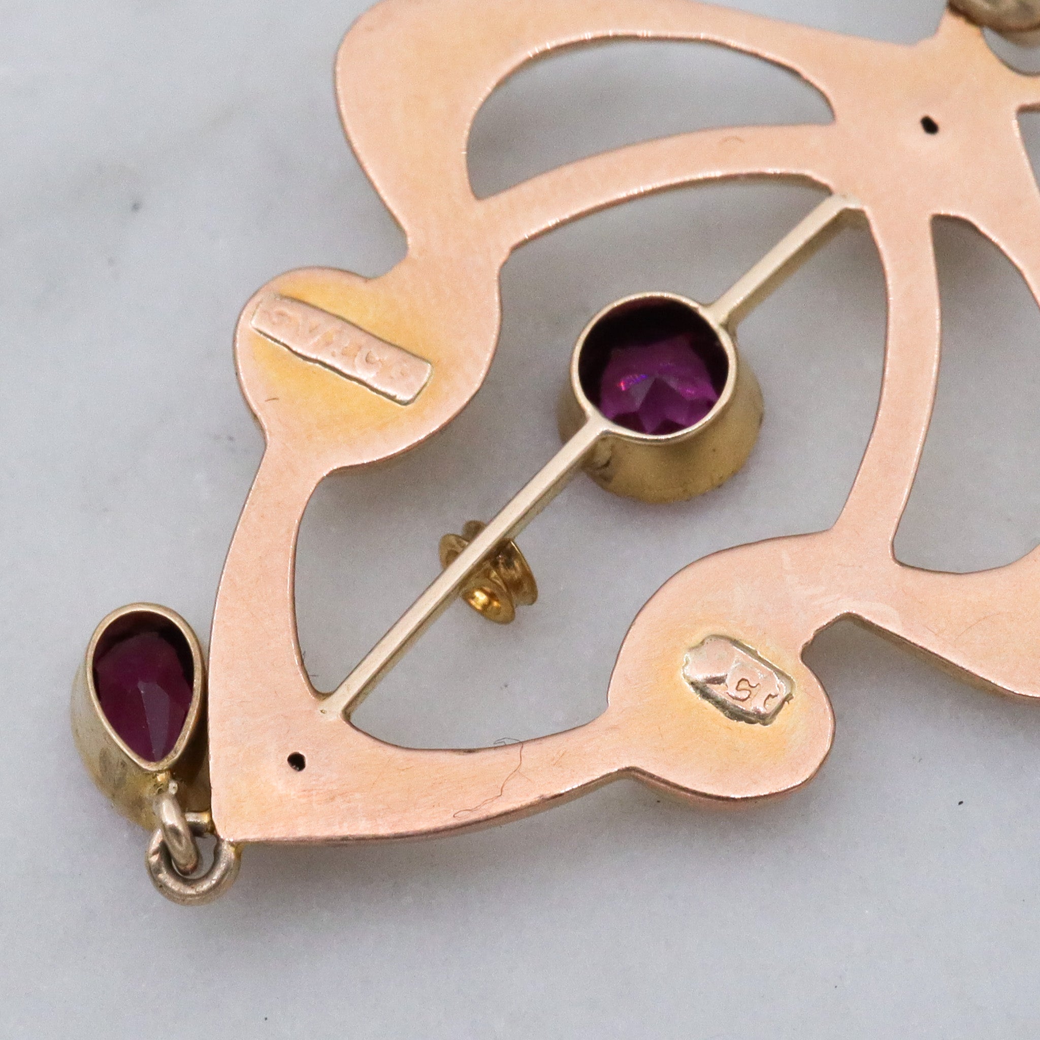 Antique Art Nouveau English 9k gold rhodolite garnet pendant