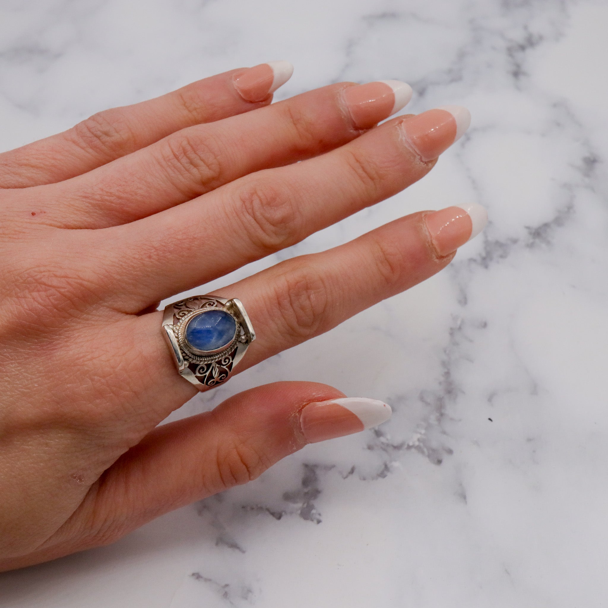 Vintage sterling and kyanite ring, sz 8.5