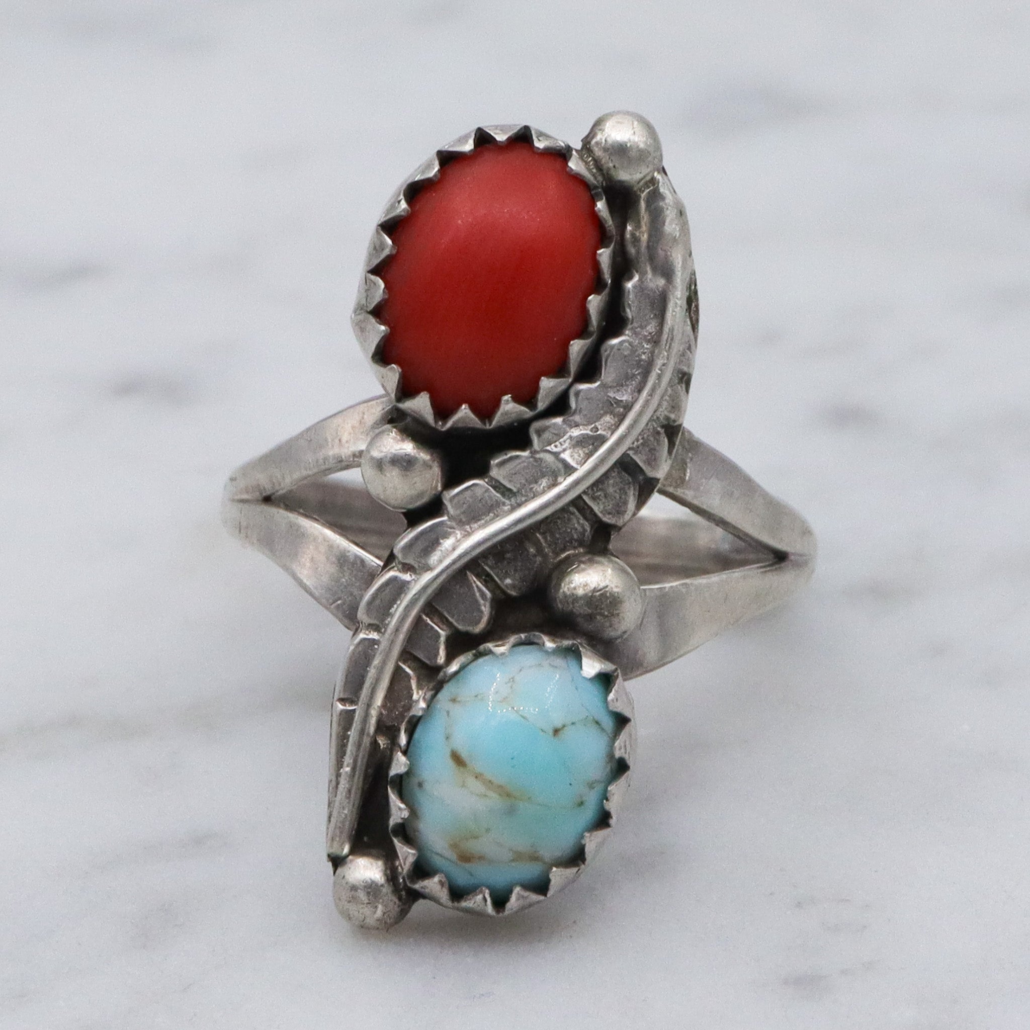 Vintage Native American sterling silver coral and art glass navette ring, sz 5.75