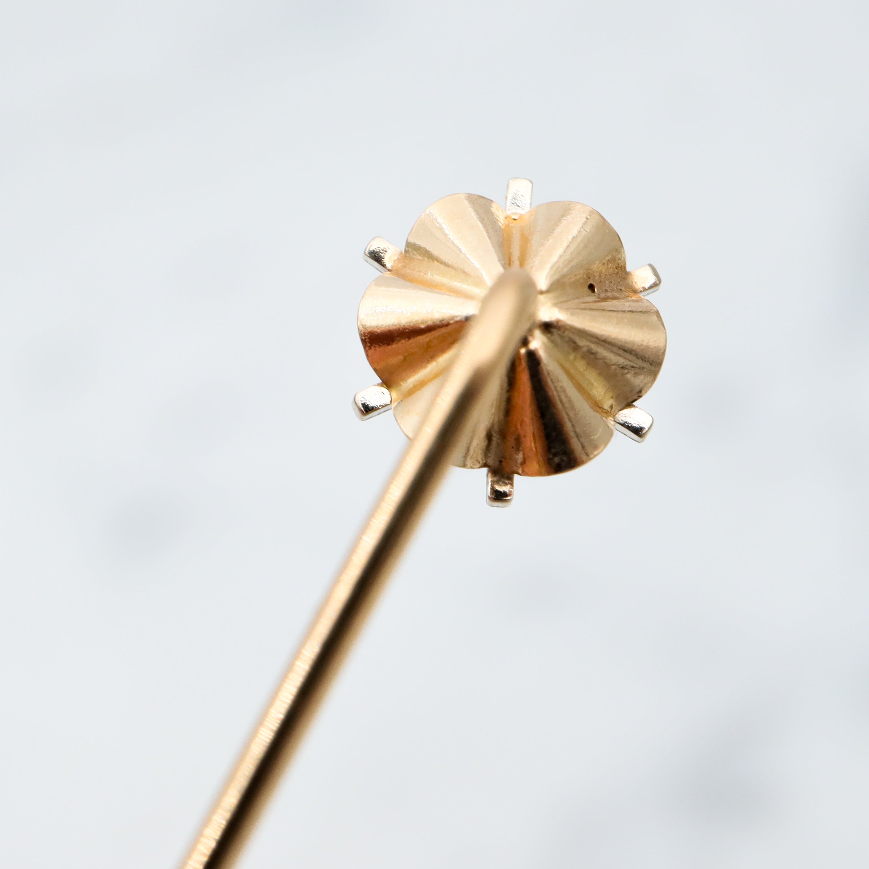 Antique Art Deco 14k gold & diamond starburst stick pin