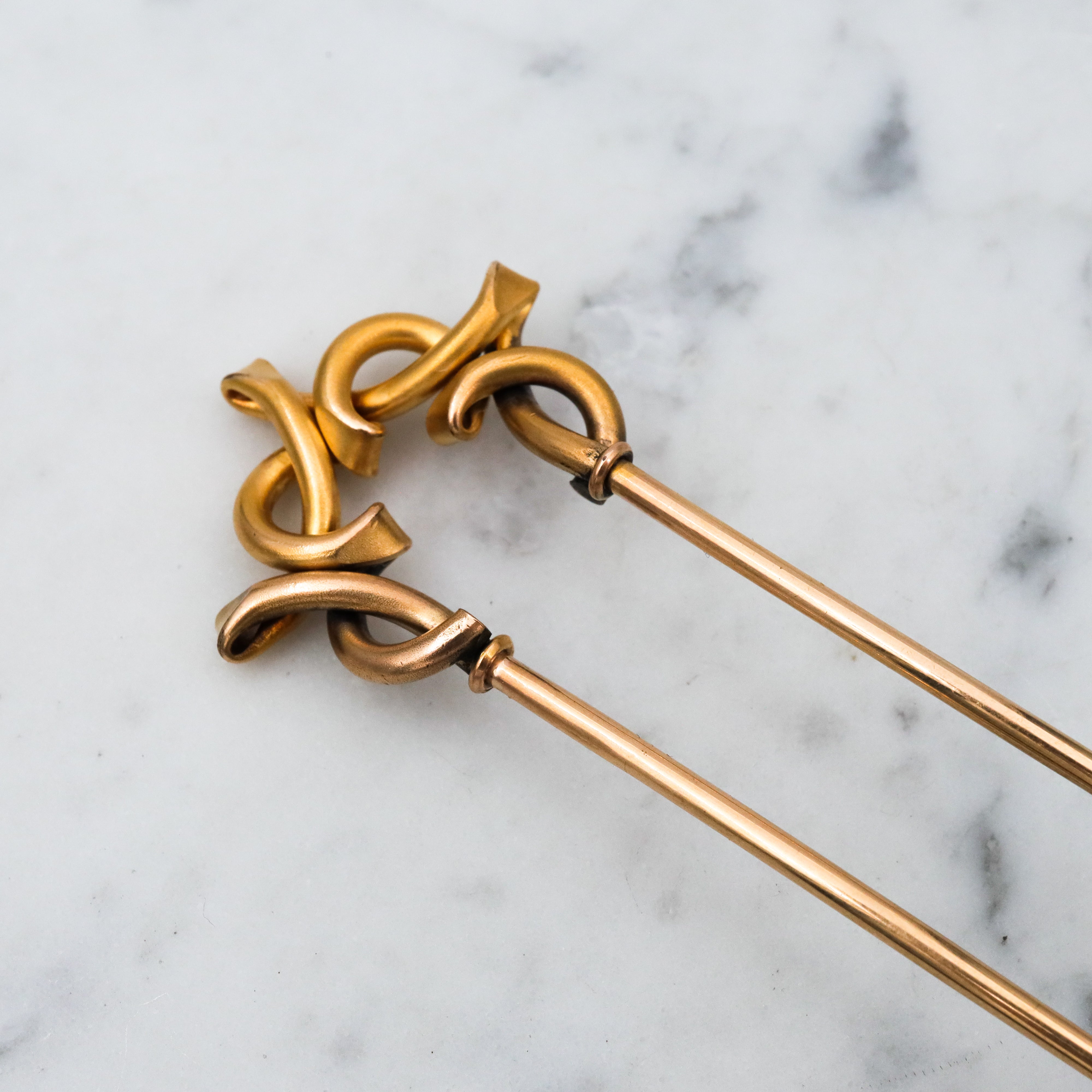 Antique Victorian gilt metal hair pin/comb