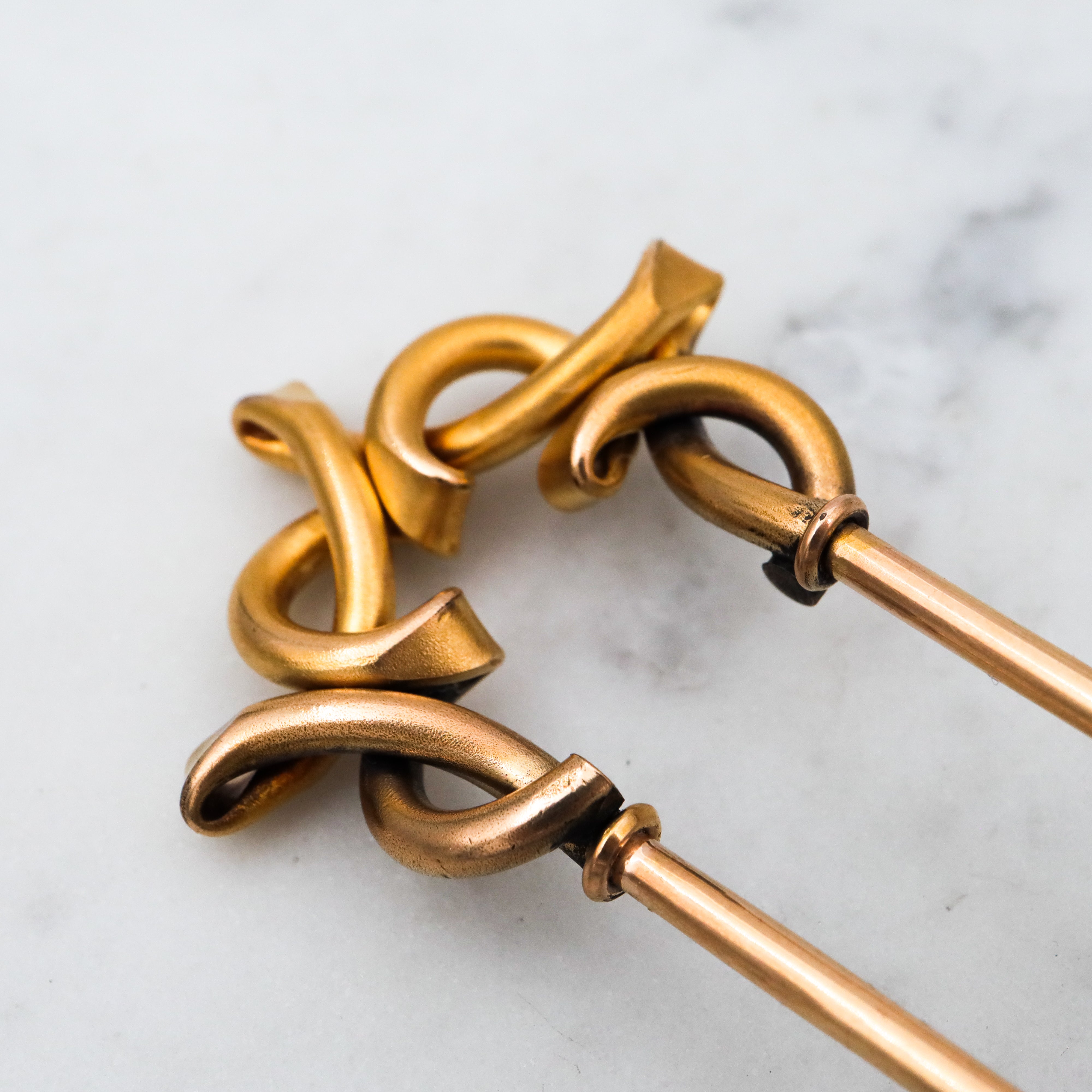 Antique Victorian gilt metal hair pin/comb