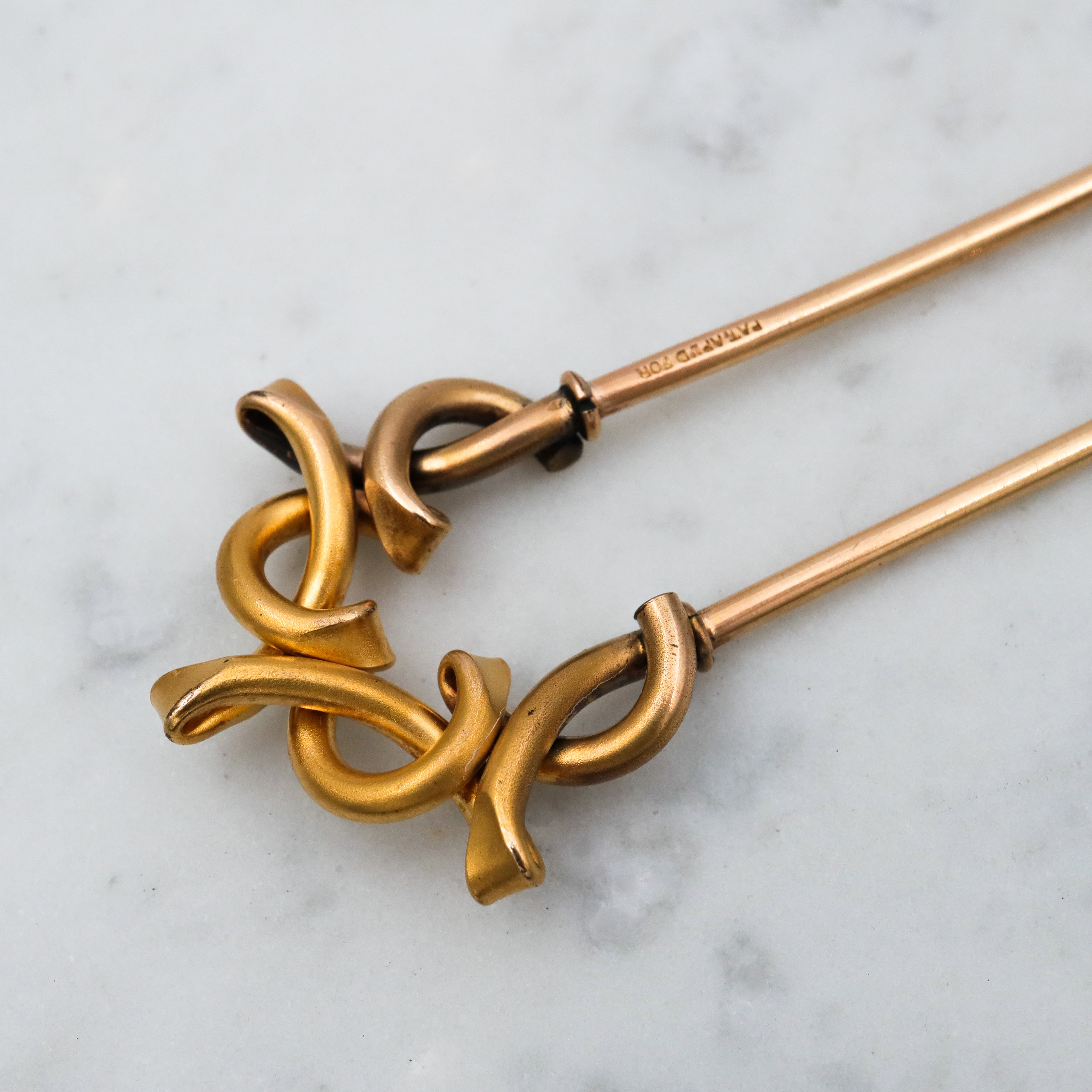 Antique Victorian gilt metal hair pin/comb