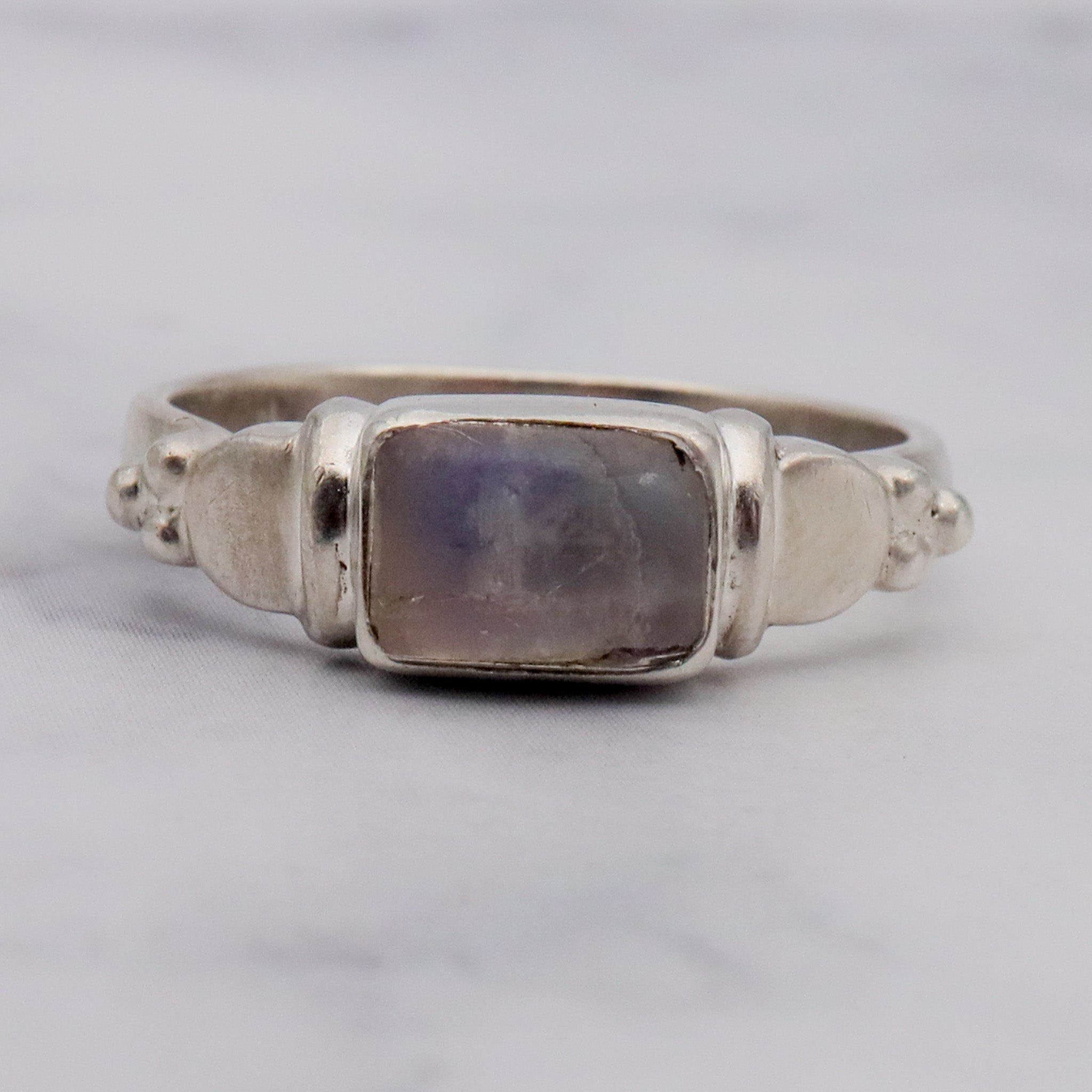 Vintage simple sterling & rainbow moonstone block ring, sz 6