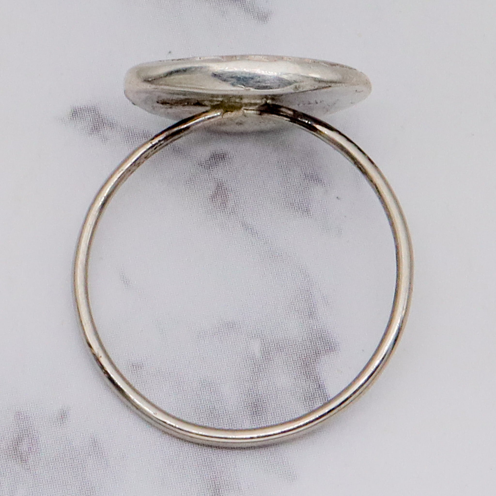 Vintage petite sterling scarab beetle medallion ring, sz 7