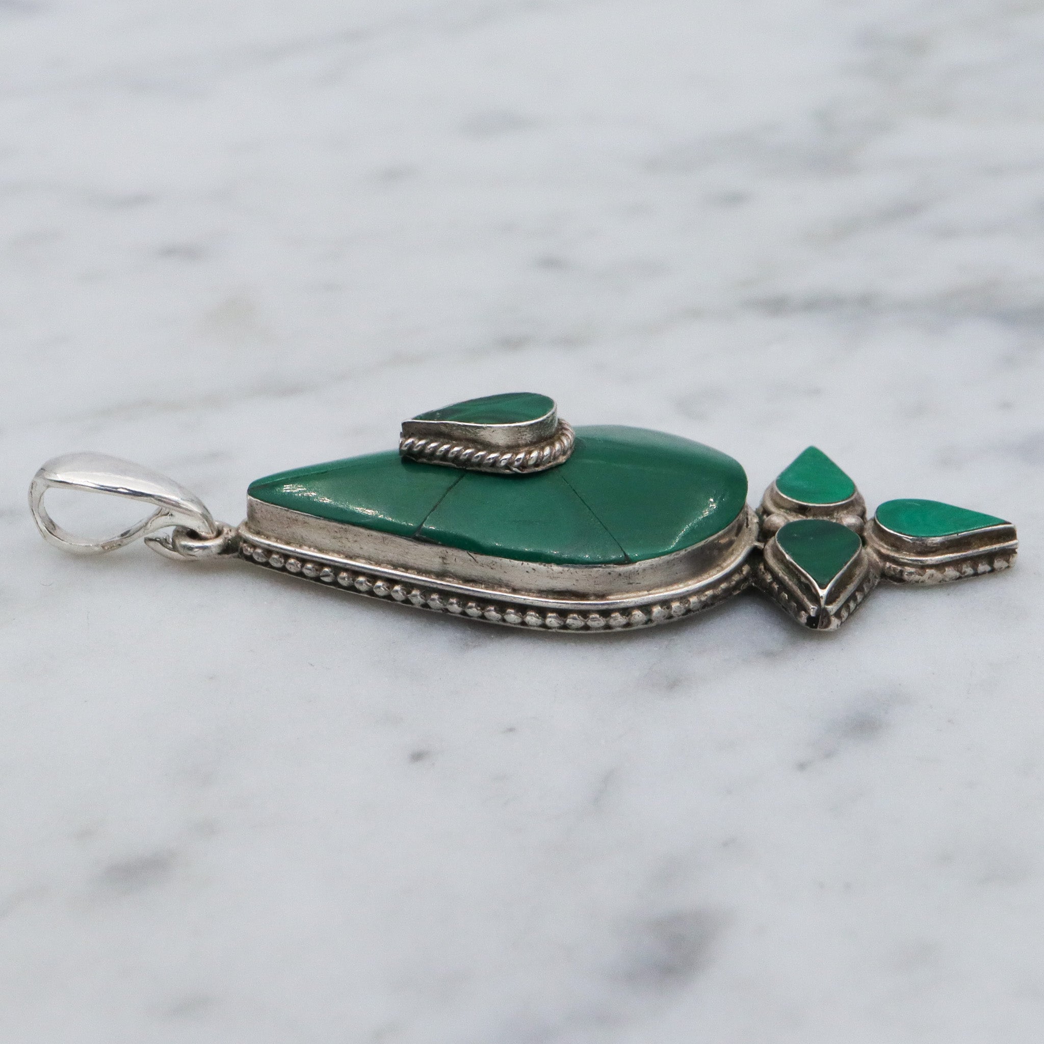 Retro India sterling silver malachite drop pendant