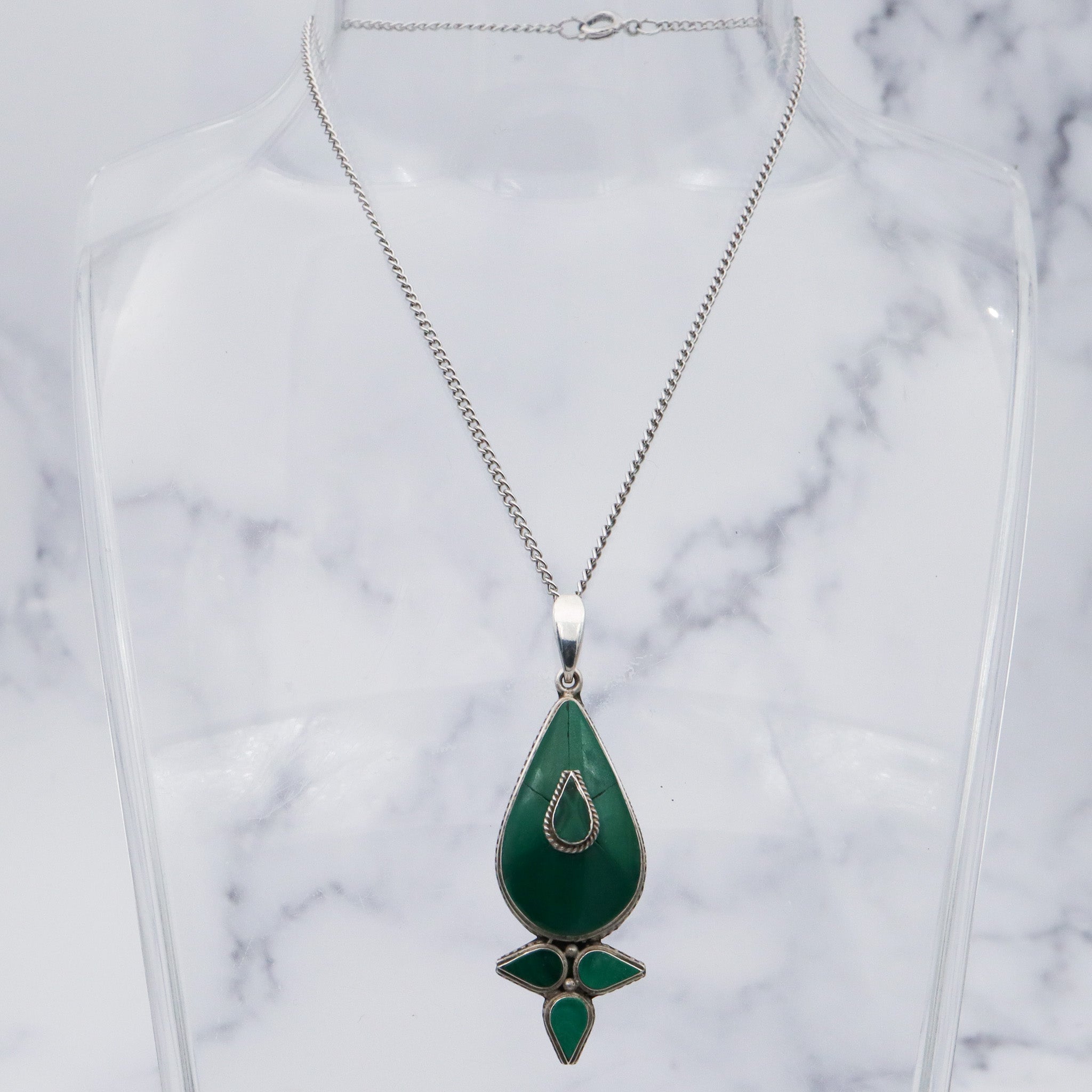 Retro India sterling silver malachite drop pendant