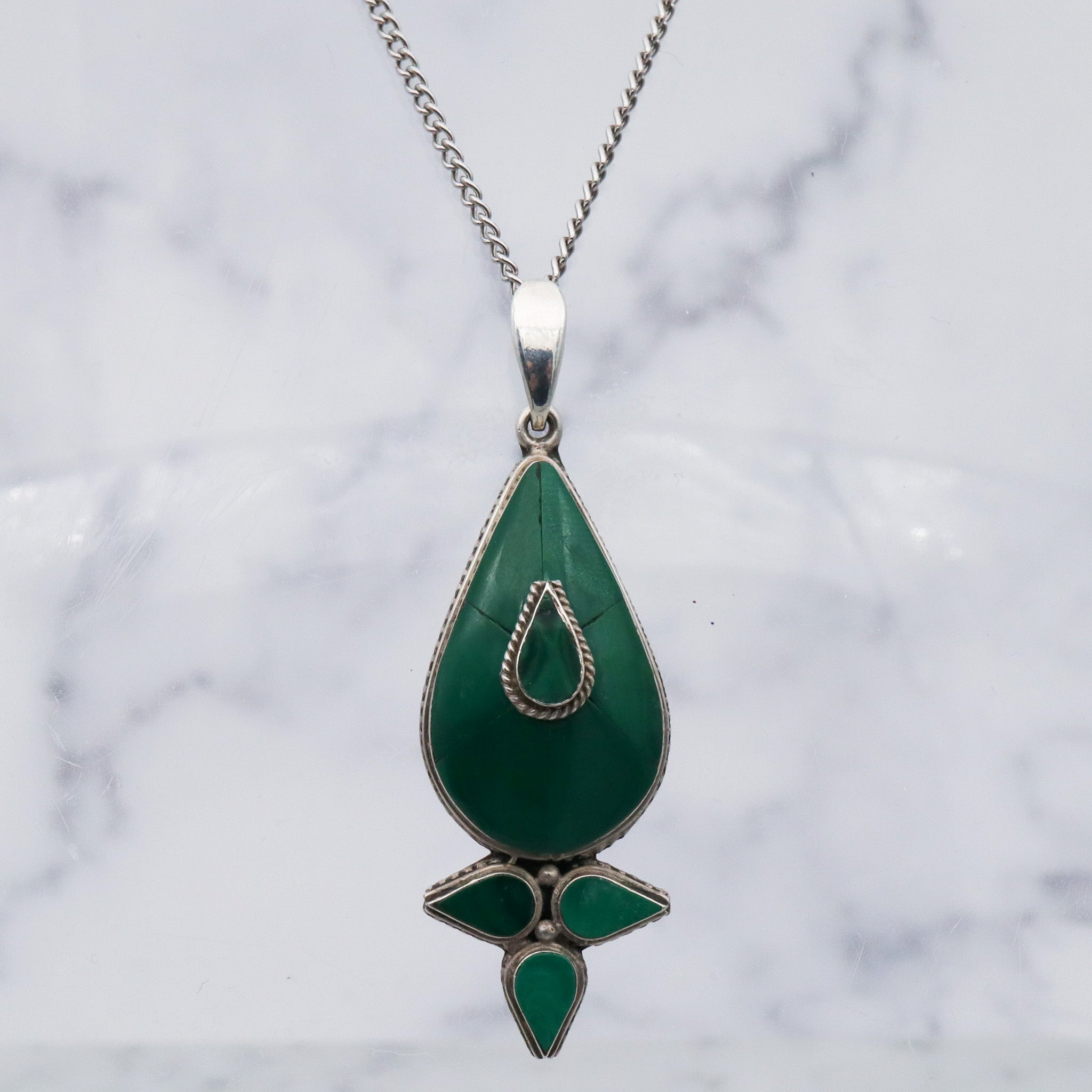 Retro India sterling silver malachite drop pendant