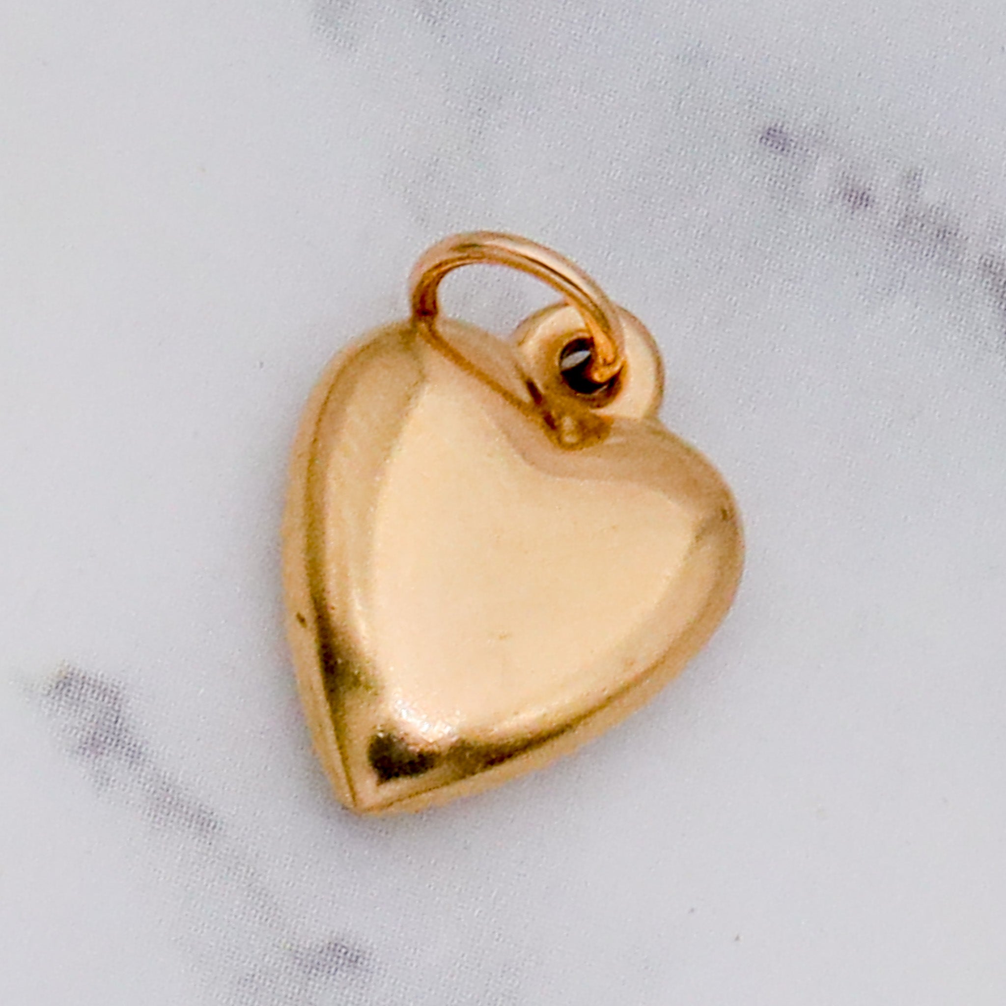 Vintage 14k gold puffy heart charm