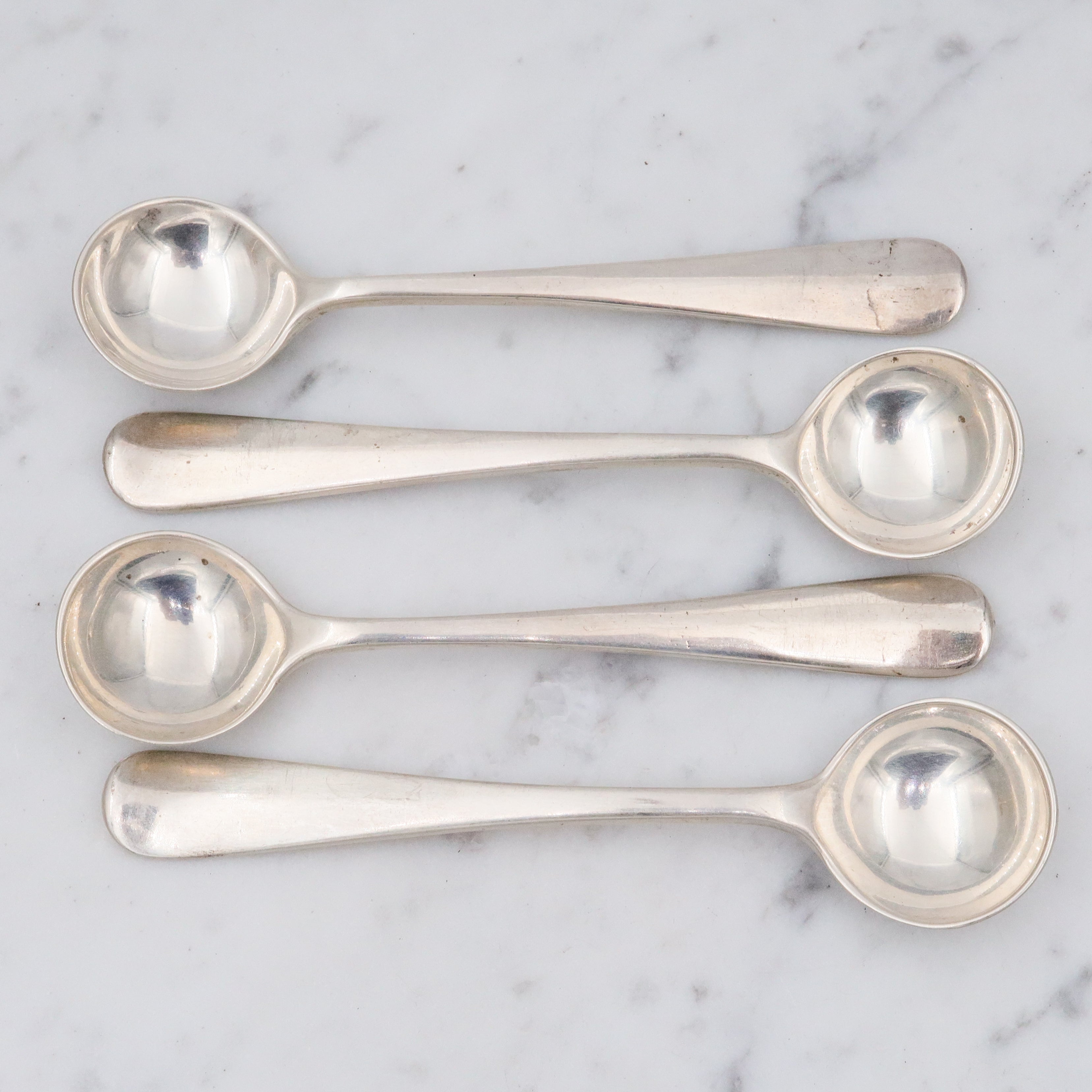 1913 Lionel Alfred Crichton Set Of 4 London Sterling Silver Salt Spoons with Old Dragon Engraving