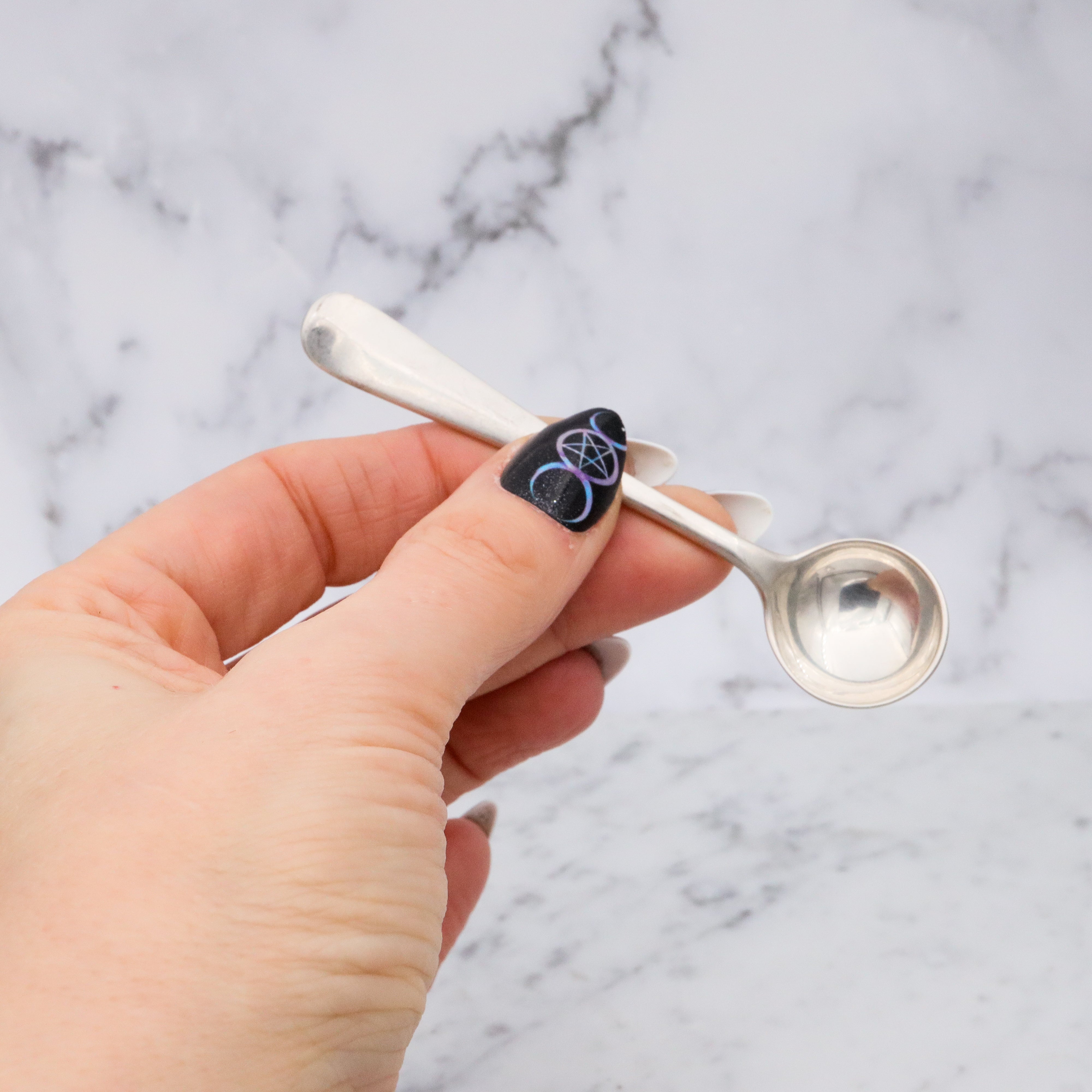 1913 Lionel Alfred Crichton Set Of 4 London Sterling Silver Salt Spoons with Old Dragon Engraving