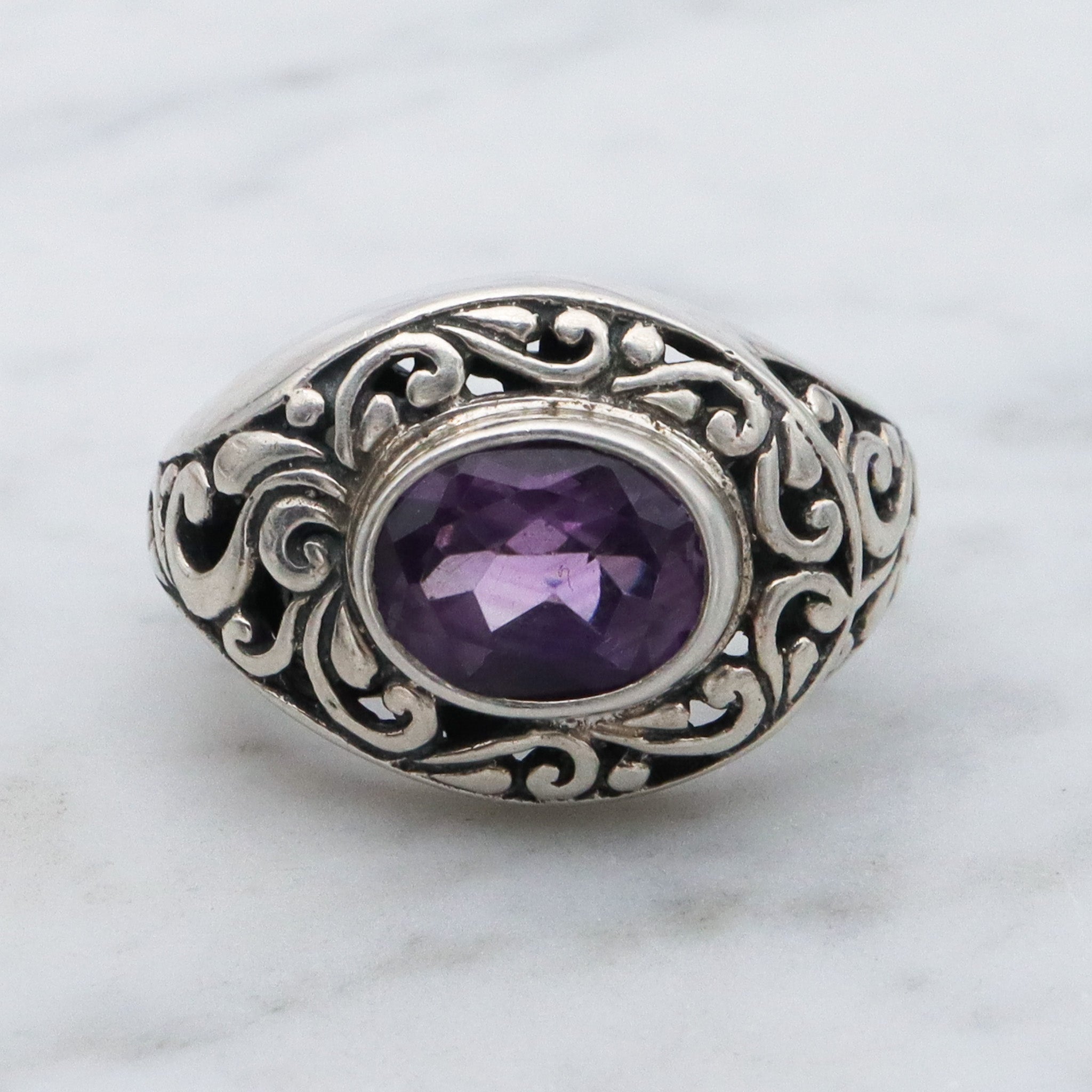 Vintage sterling silver amethyst scroll cut out ring, sz 6