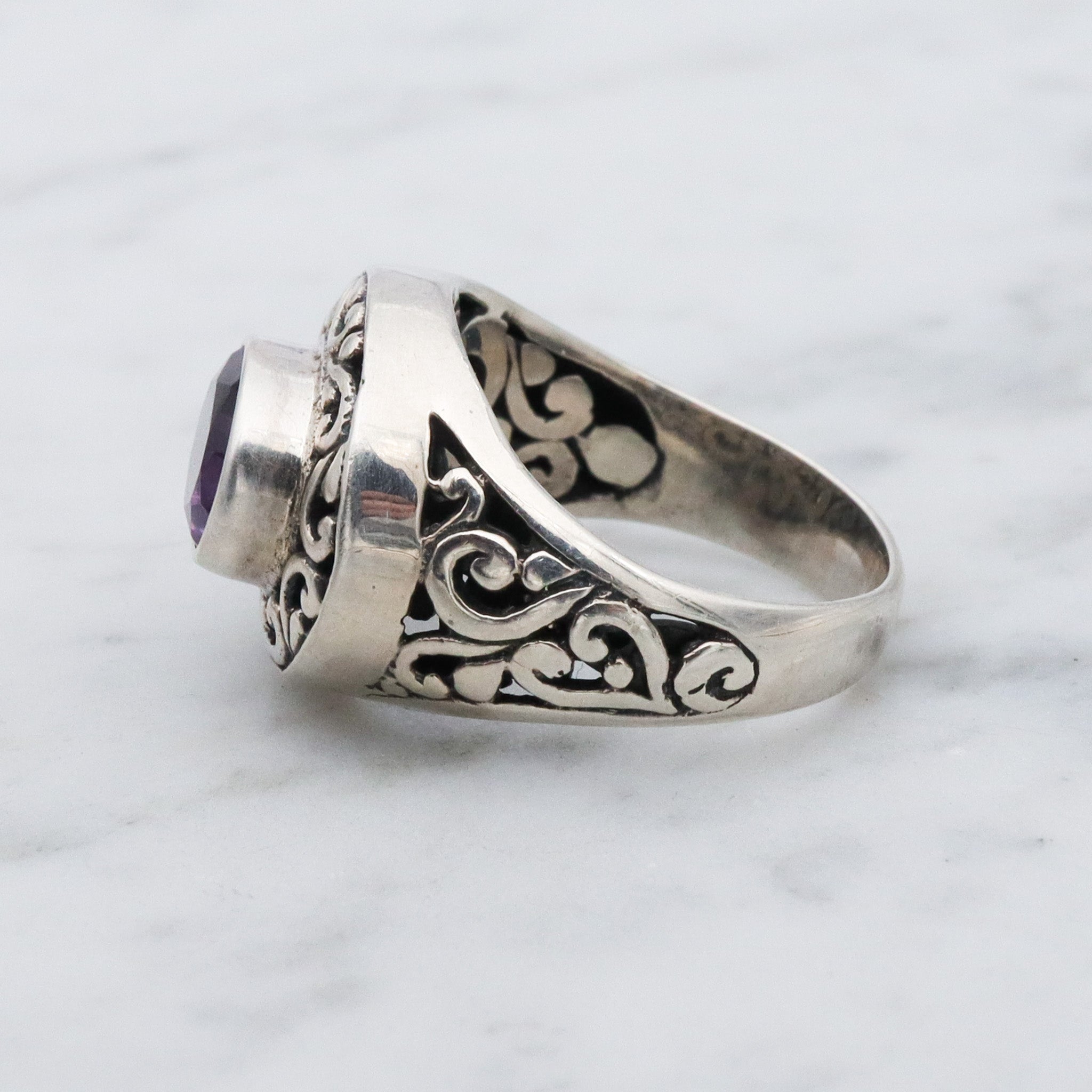 Vintage sterling silver amethyst scroll cut out ring, sz 6