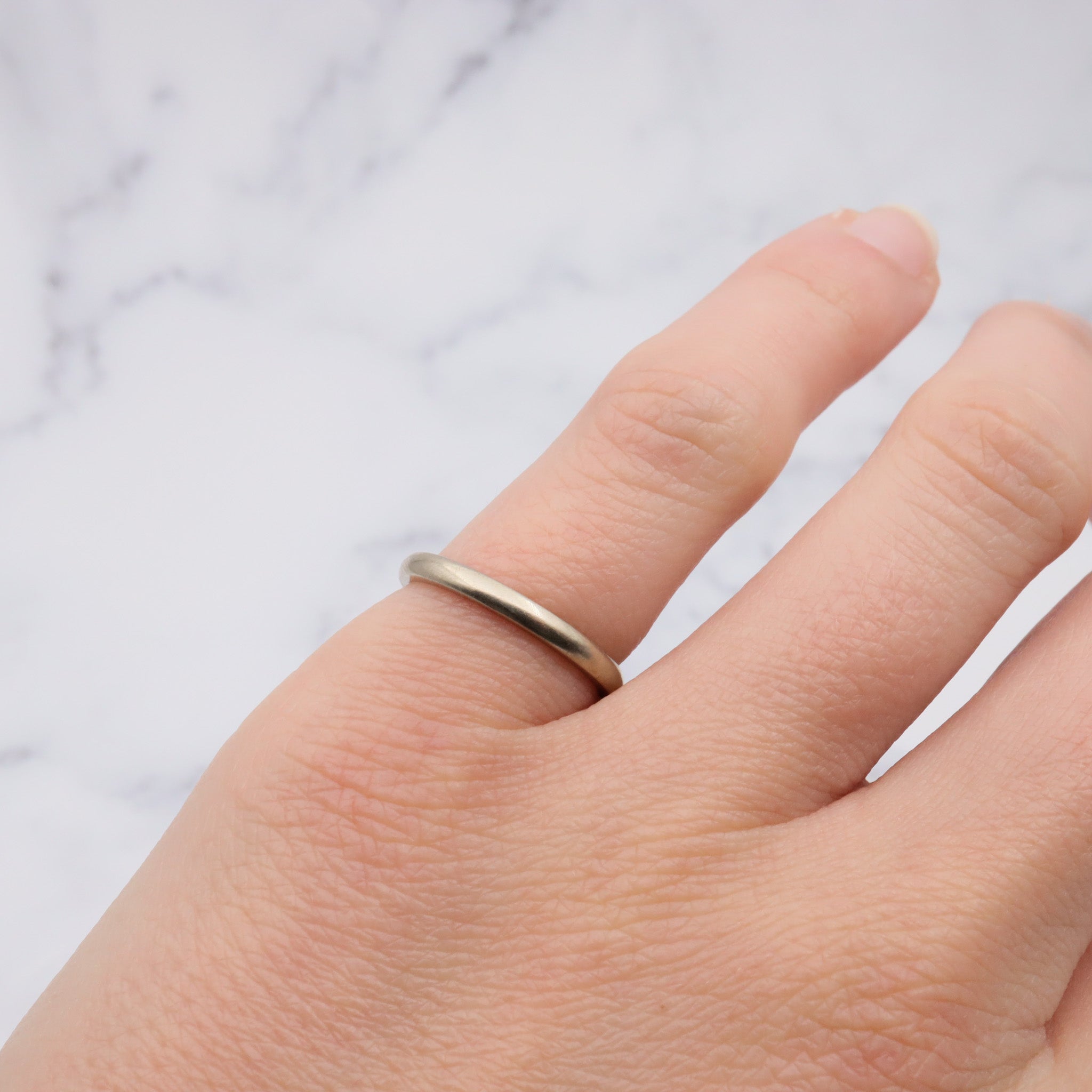 Vintage 1965 14k white gold 2mm band inscribed 