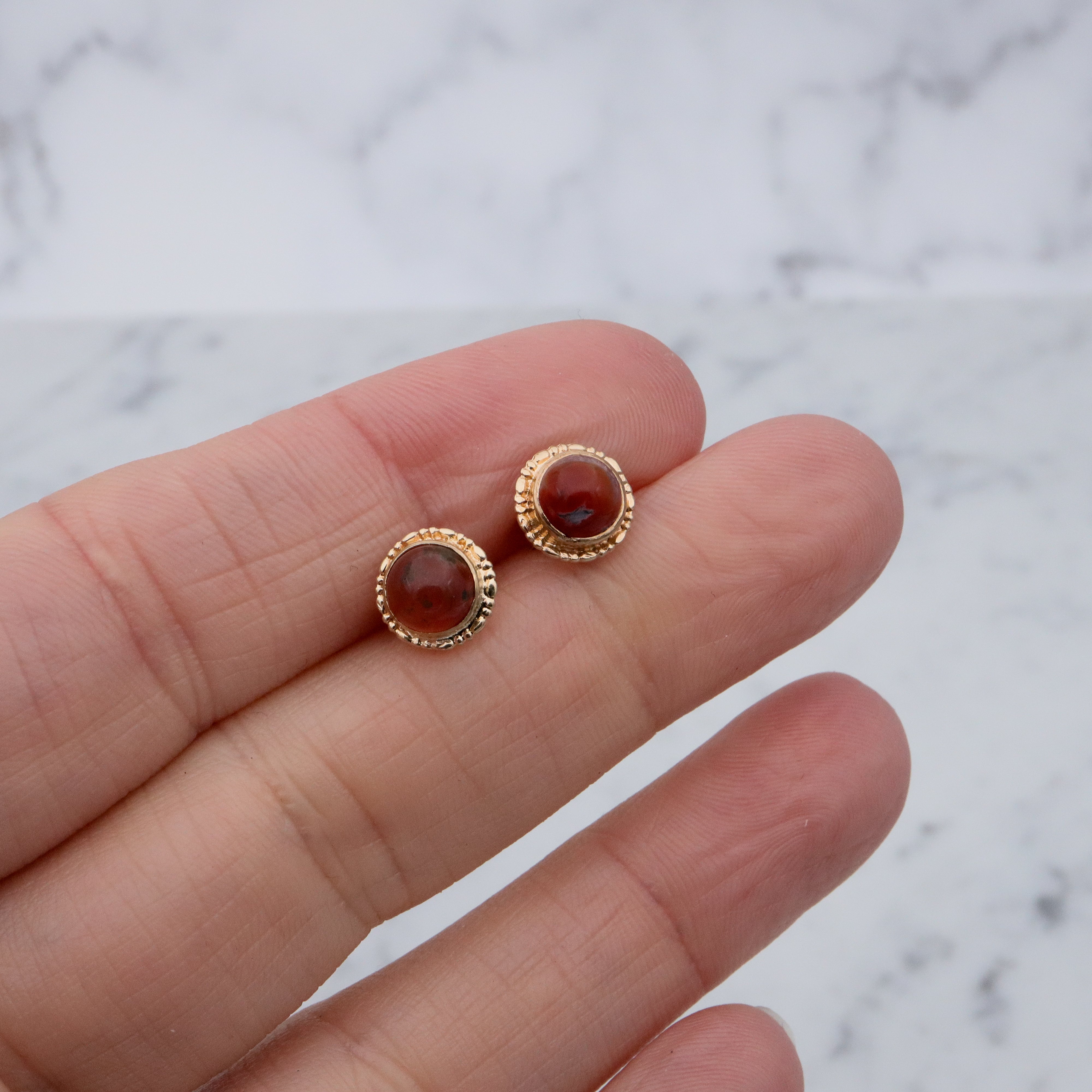 Vintage 9k gold red moss agate stud earrings