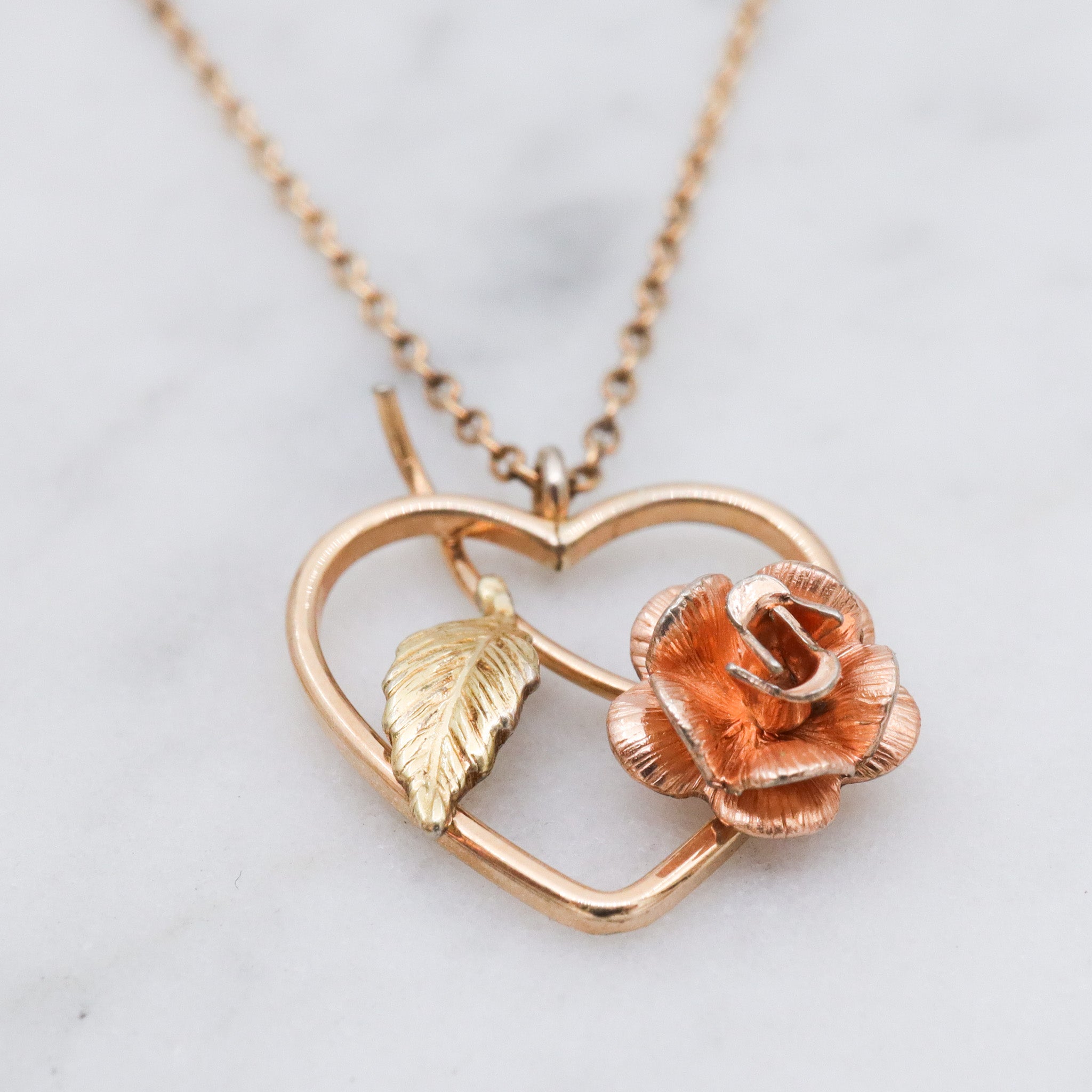 Retro two toned gold plated rosebud heart pendant necklace