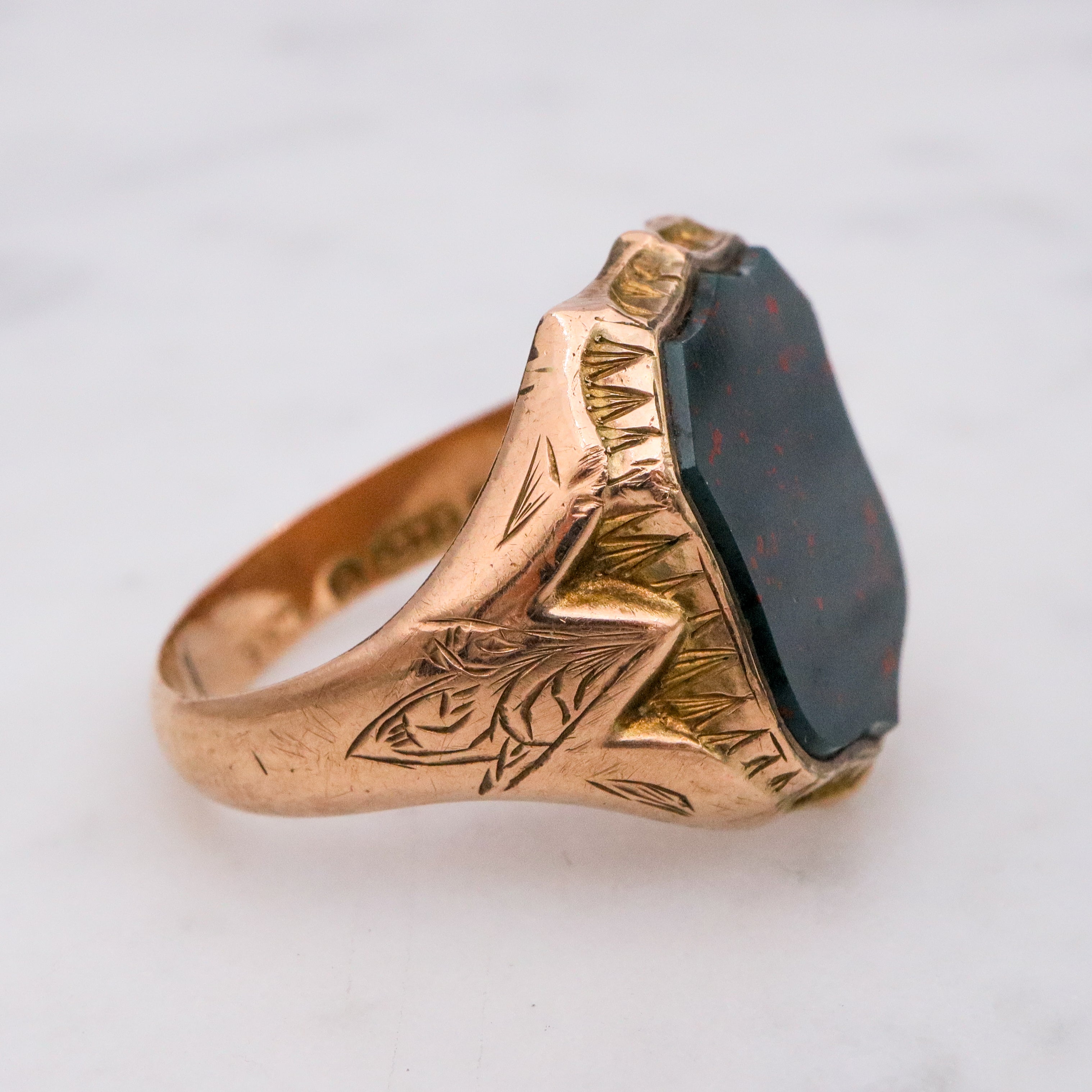 Antique Victorian 1885 English 9k gold bloodstone signet ring, sz 7.5
