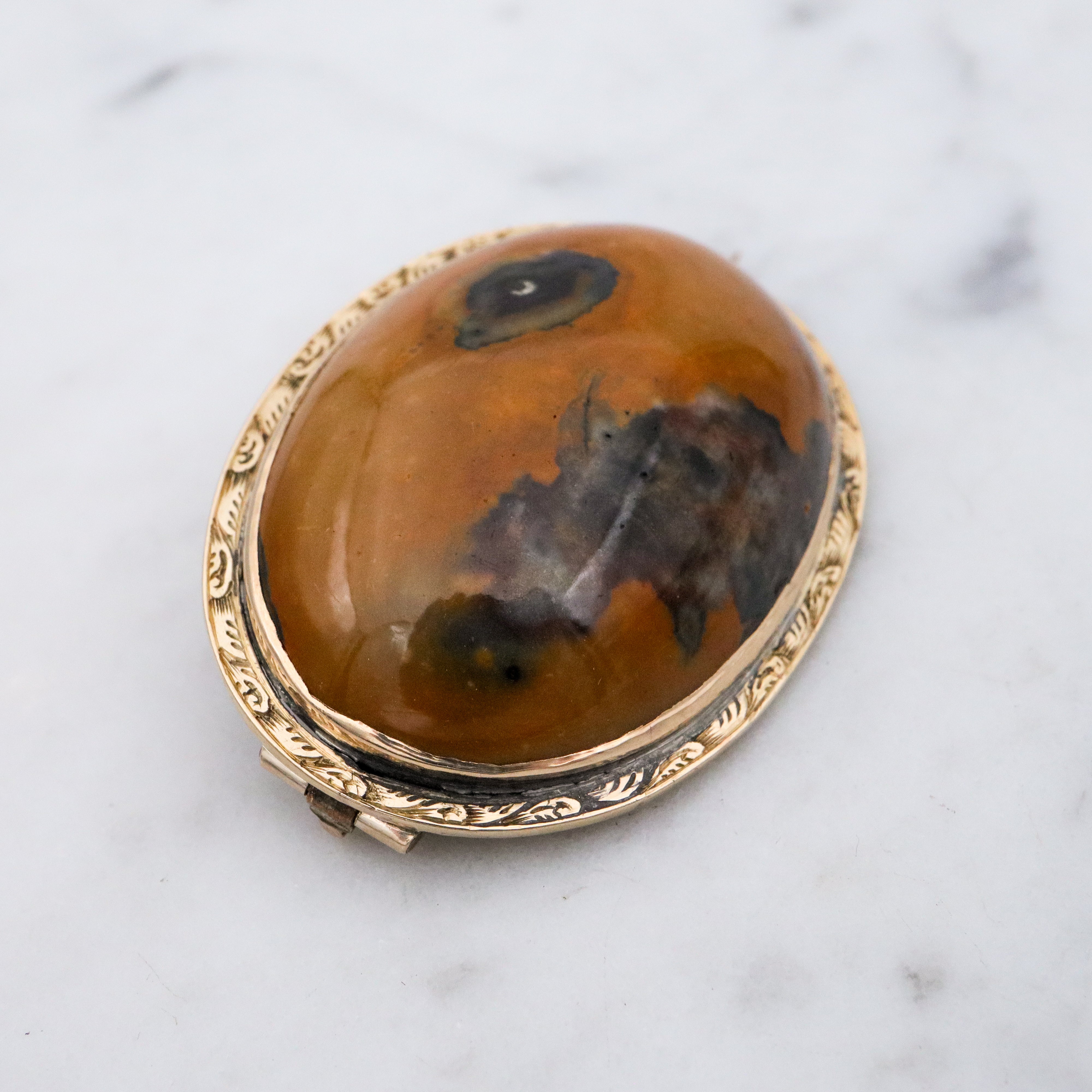 Antique Victorian 10k gold yellow jasper oval cabochon brooch