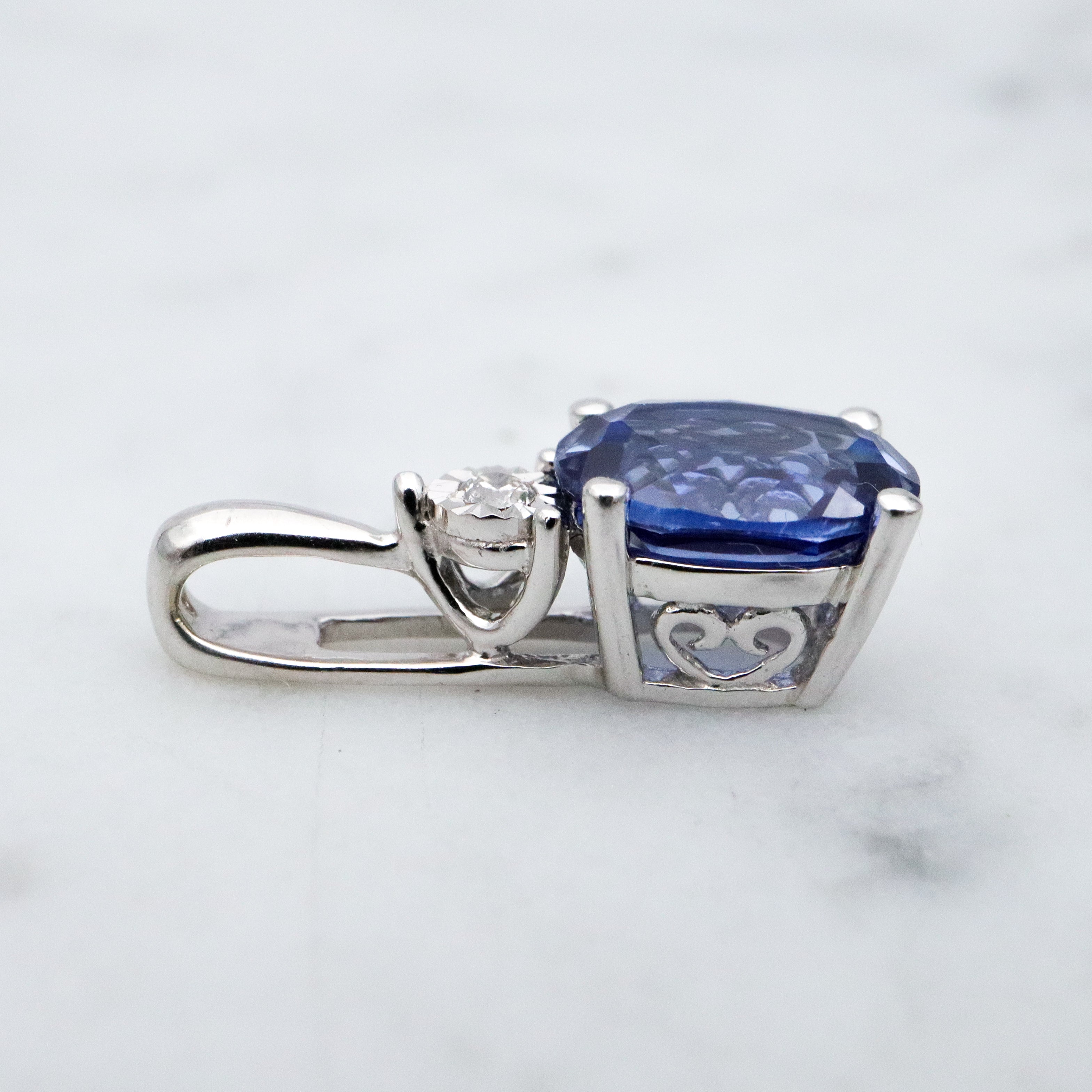 vintage 10k white gold simulated sapphire & genuine diamond drop pendant