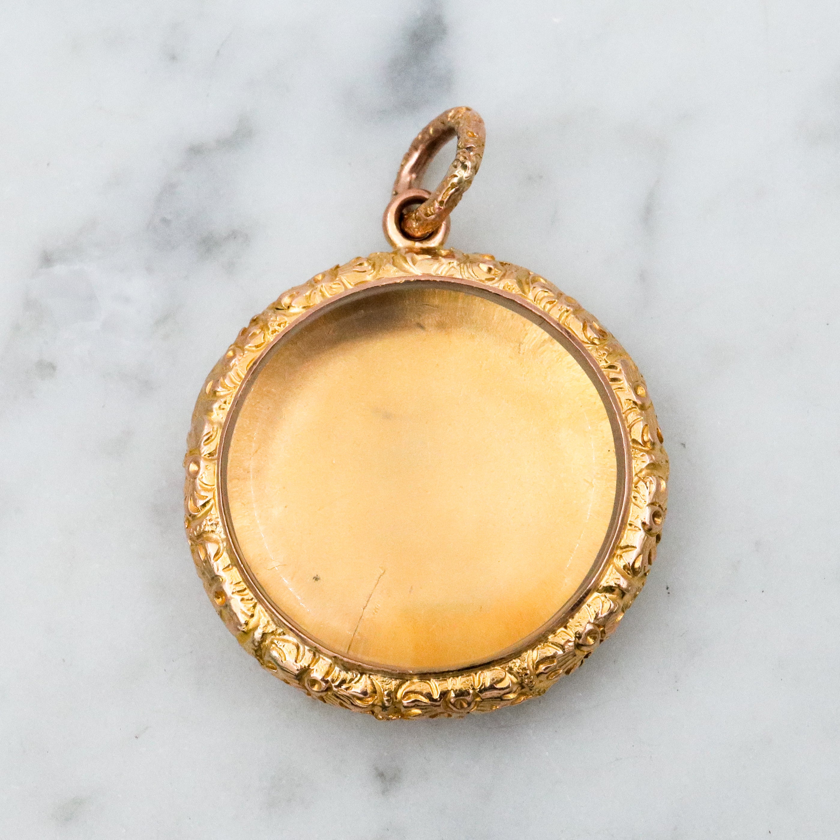 Antique Victorian 9k gold repousse shadow box locket pendant