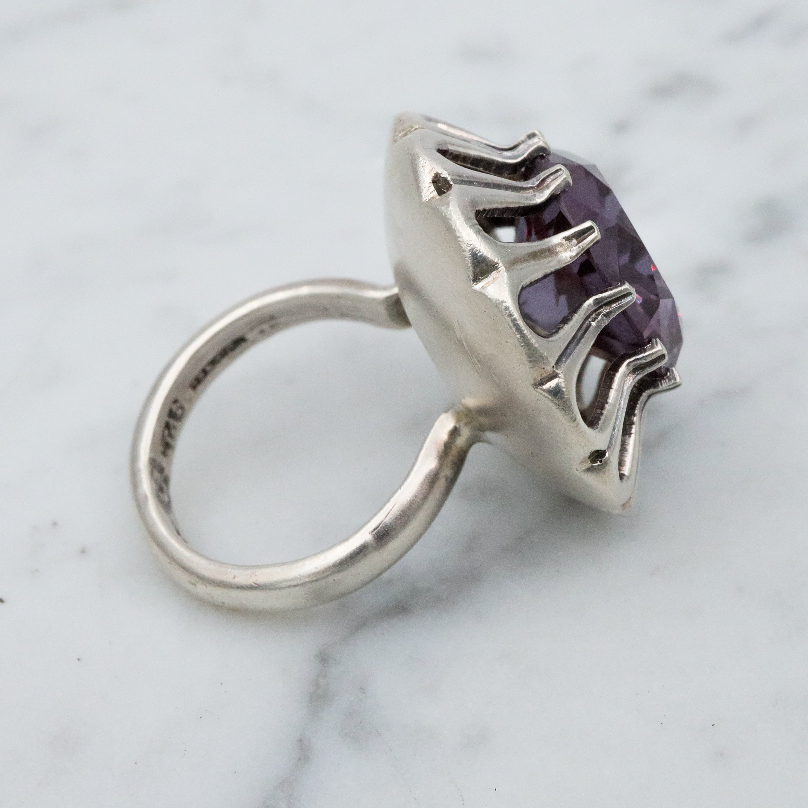 Mexican Modern sterling synthetic color change sapphire flower ring, size 5.25