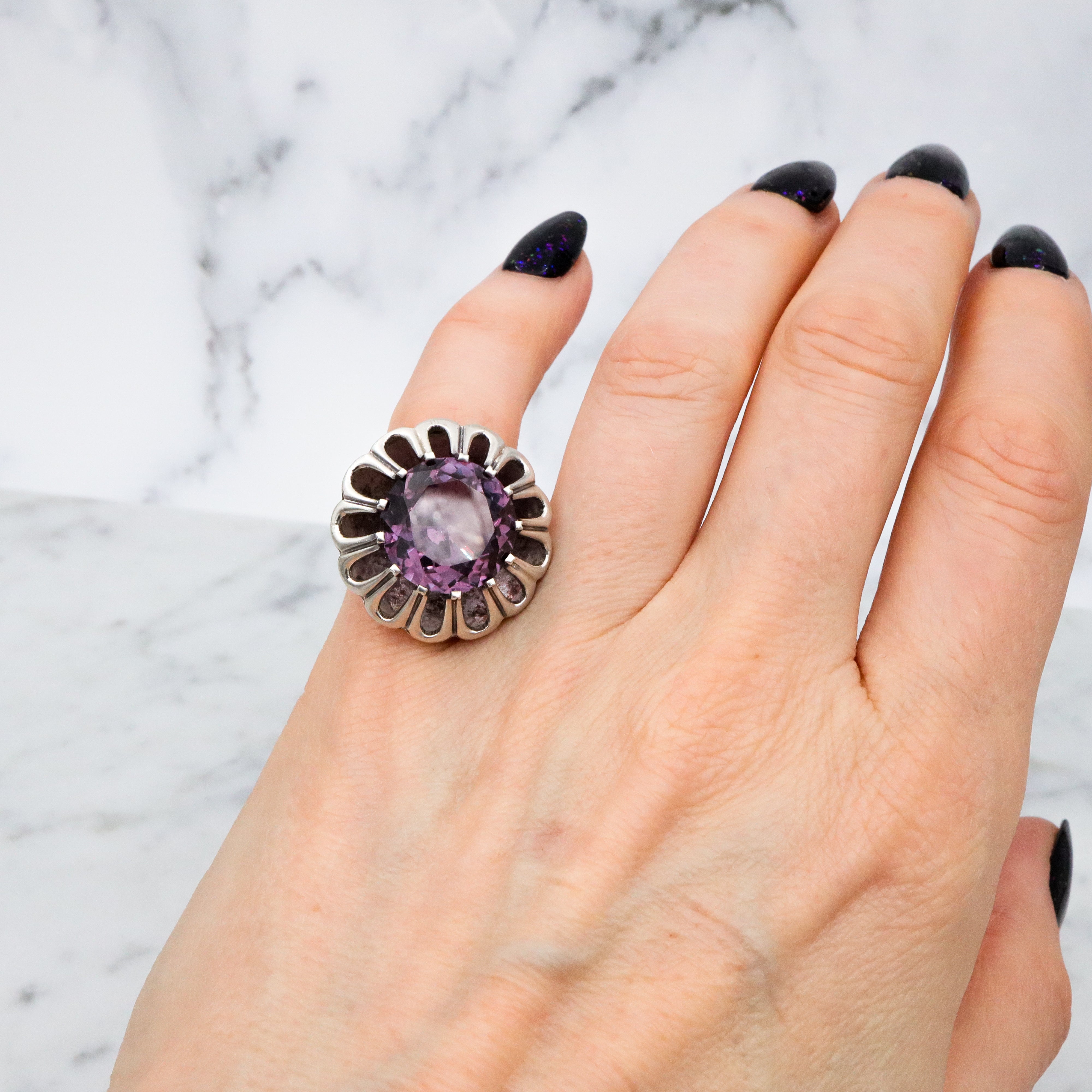 Mexican Modern sterling synthetic color change sapphire flower ring, size 5.25